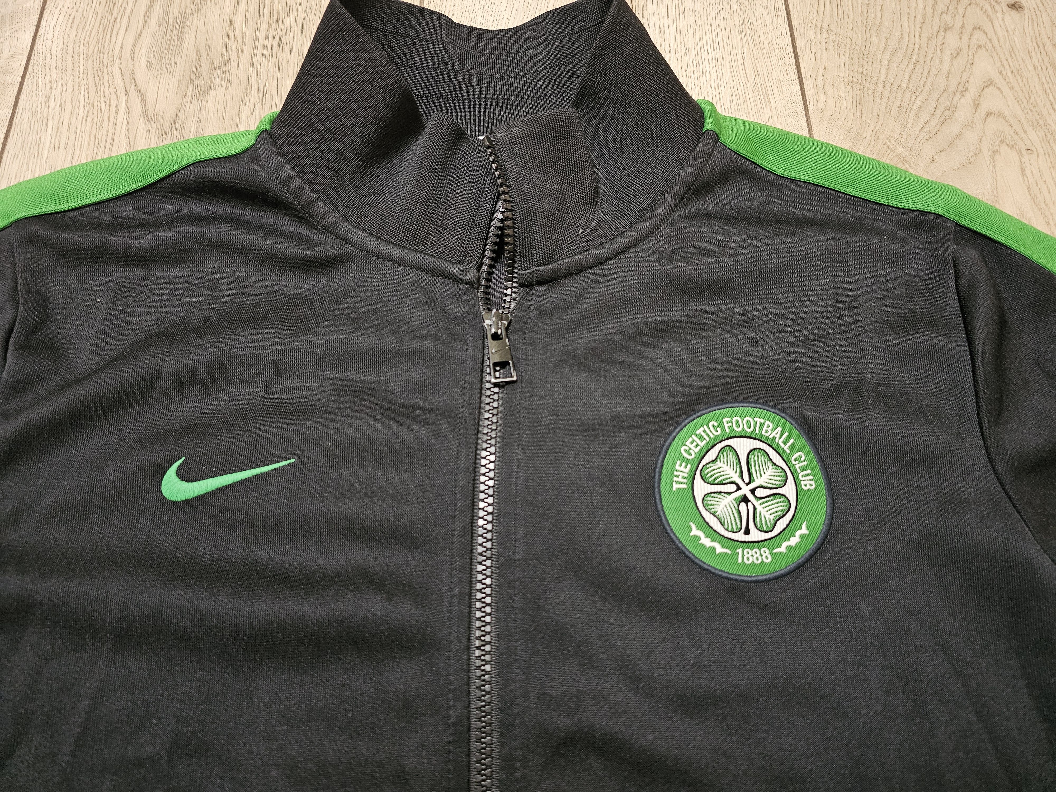 Nike CELTIC 2010 2012 TRAINING FOOTBALL JACKET SOCCER JACKET Size US L / EU 52-54 / 3 - 3 Thumbnail