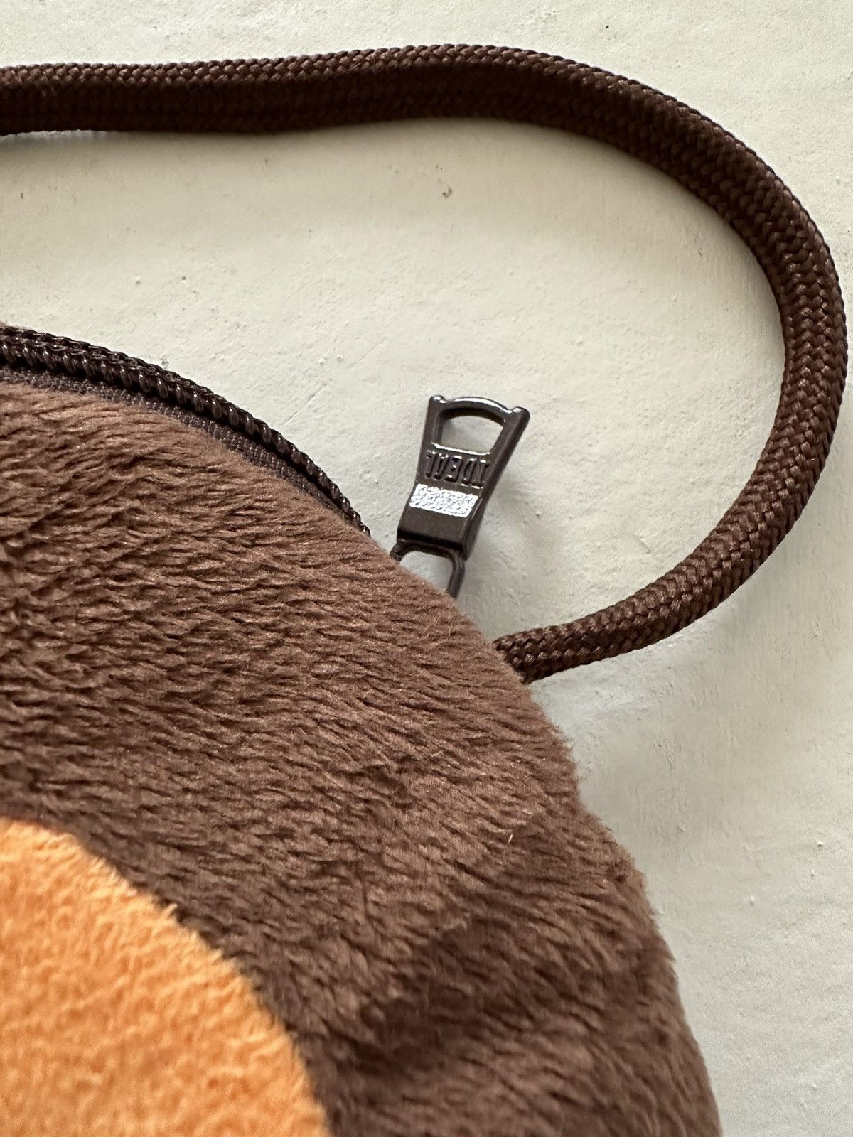 Bape × CHOCOOLATE Bape Baby Milo Head Sling Bag Size ONE SIZE - 5 Thumbnail