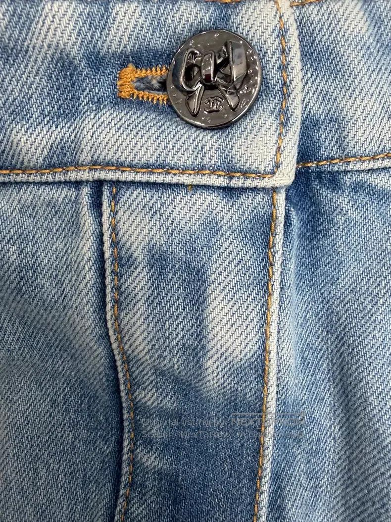 Chanel Chanel Blue bow denim skirt Size 25" / US 0 / IT 36 - 4 Thumbnail