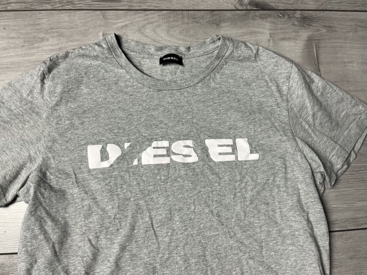 Diesel Diesel Tshirt spellout size Large Size US L / EU 52-54 / 3 - 3 Thumbnail