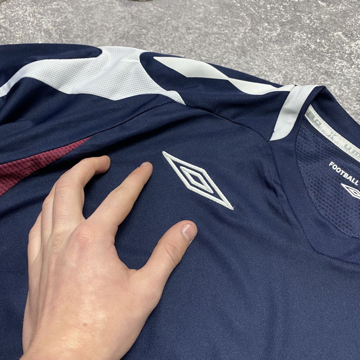 Umbro Vintage Umbro West Ham United Small logo soccer jersey Size US XL / EU 56 / 4 - 4 Thumbnail