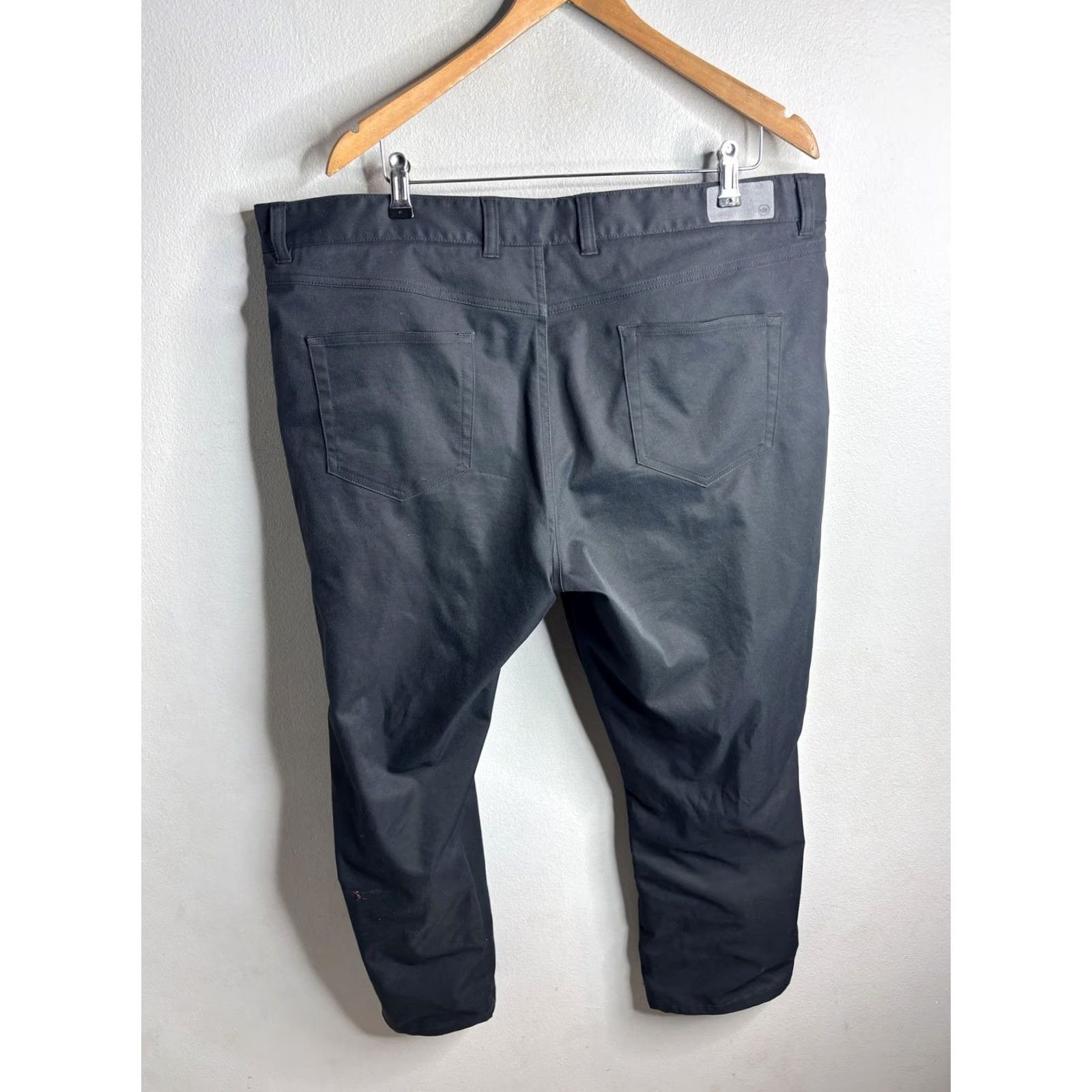 Peter Millar Peter Millar EB66 Pants Mens 42x32 Black Chino 5-Pocket Flat Front Golf Casual Modern Straight Leg Size US 42 / EU 58 - 4 Thumbnail