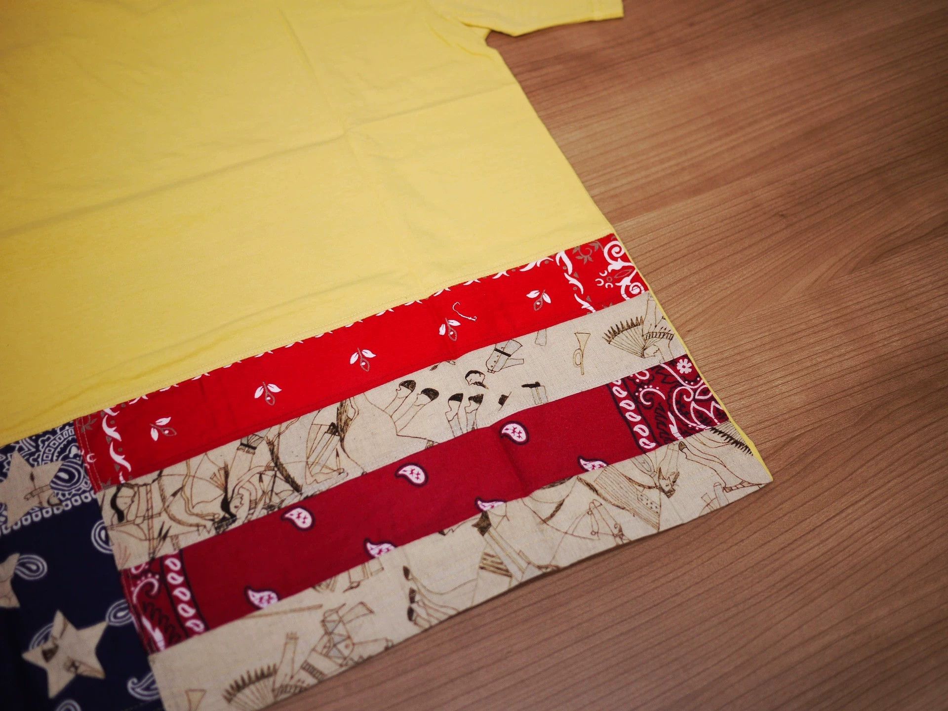 Visvim VISVIM JUMBO TEE STARS YELLOW Size 2/4 Size XS / US 0-2 / IT 36-38 - 3 Thumbnail