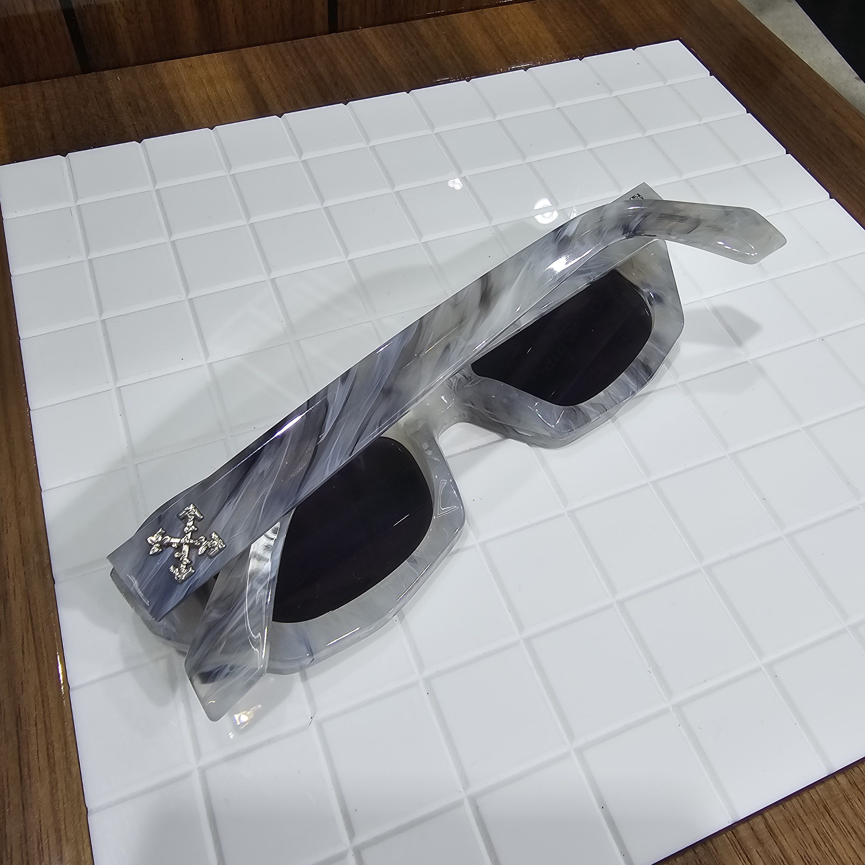 Off-White OFF WHITE Marble-effect Sunglasses Size ONE SIZE - 1 Thumbnail