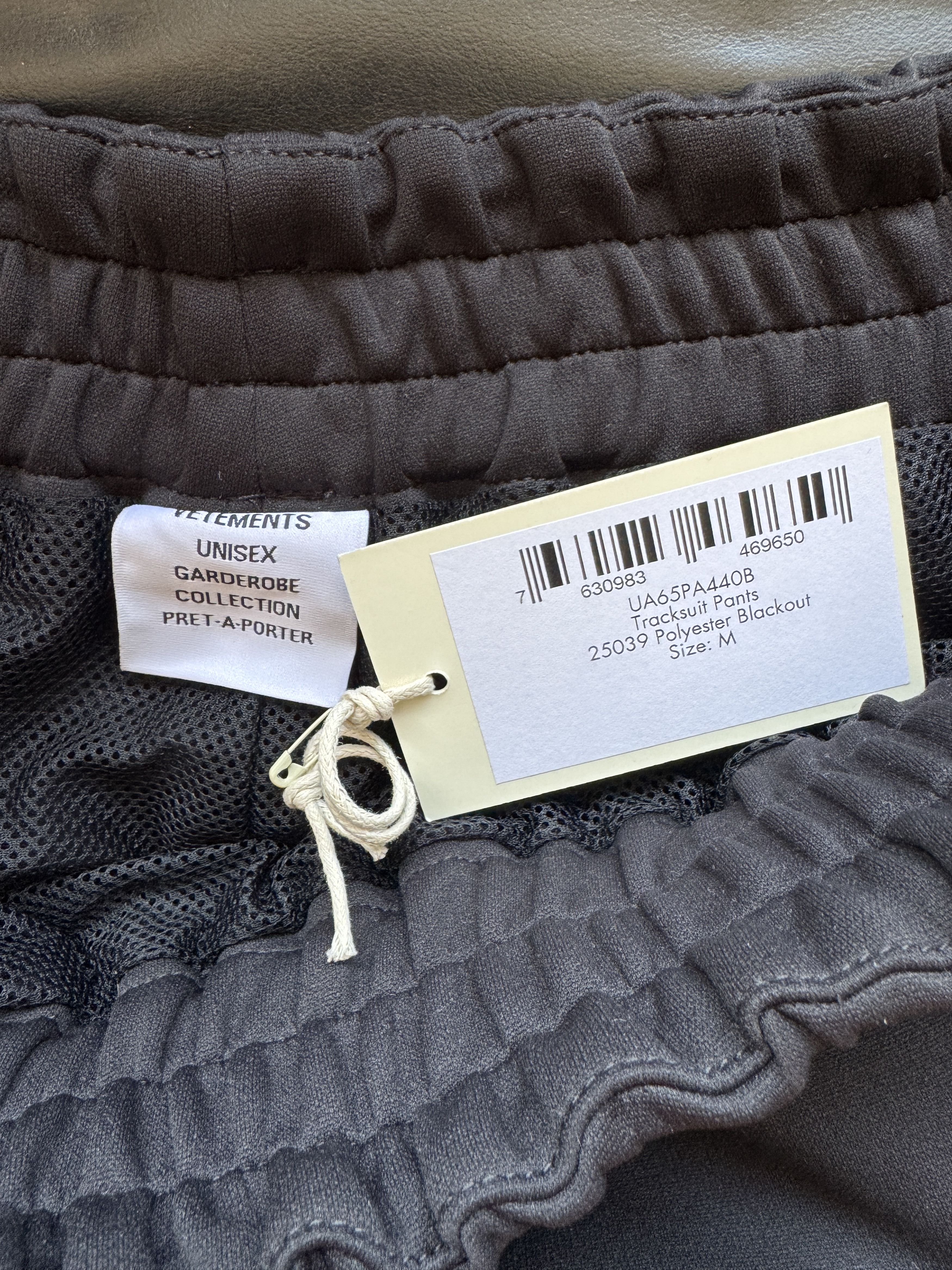 Vetements Blackout oversized tracksuit pants Size US 34 / EU 50 - 12 Thumbnail