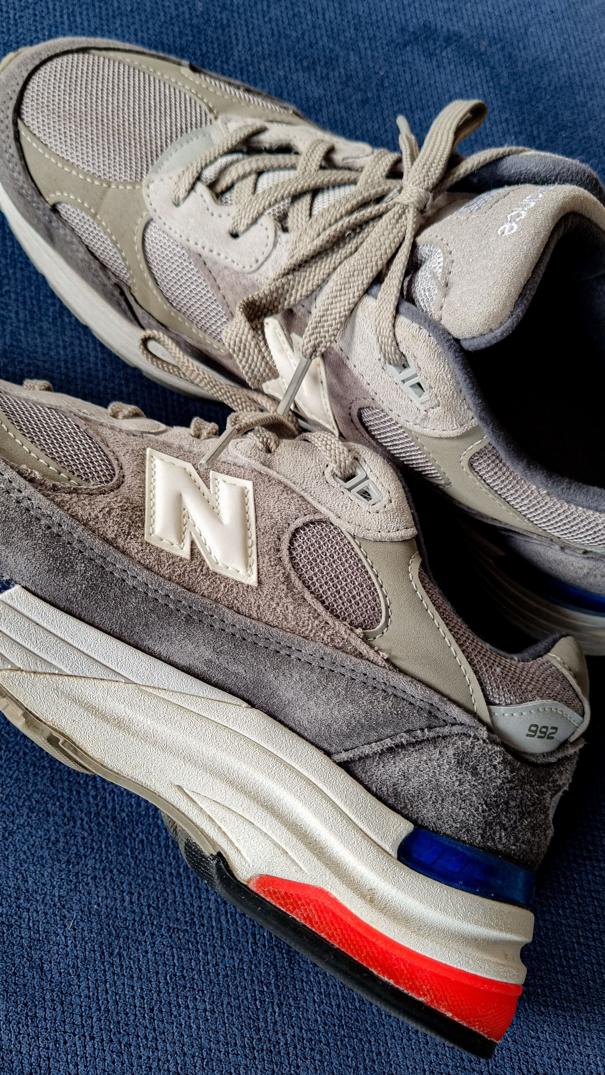 New Balance New Balance M992AG - gray Size US 12 / EU 45 - 2 Thumbnail