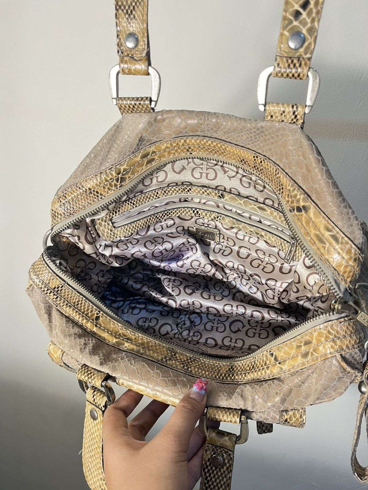 Japanese Brand Vtg guess snake skin handle bag Size ONE SIZE - 8 Thumbnail