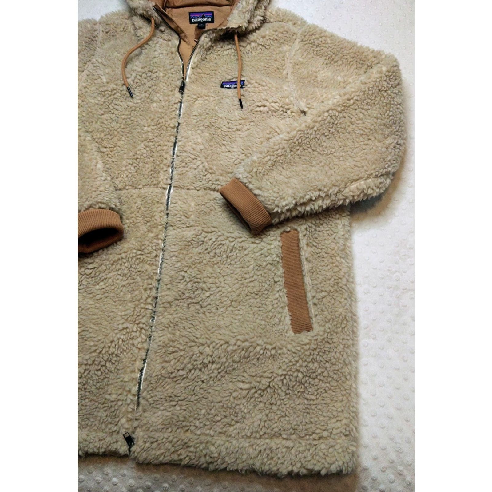 Patagonia Patagonia Jacket Women’s Parka Mid Dusty Mesa XL Beige Fall Winter Spring Parka Insulated Hooded Full Zip Pockets Logo Modern Bohemian Teddy Bear Size XL / US 12-14 / IT 48-50 - 2 Thumbnail