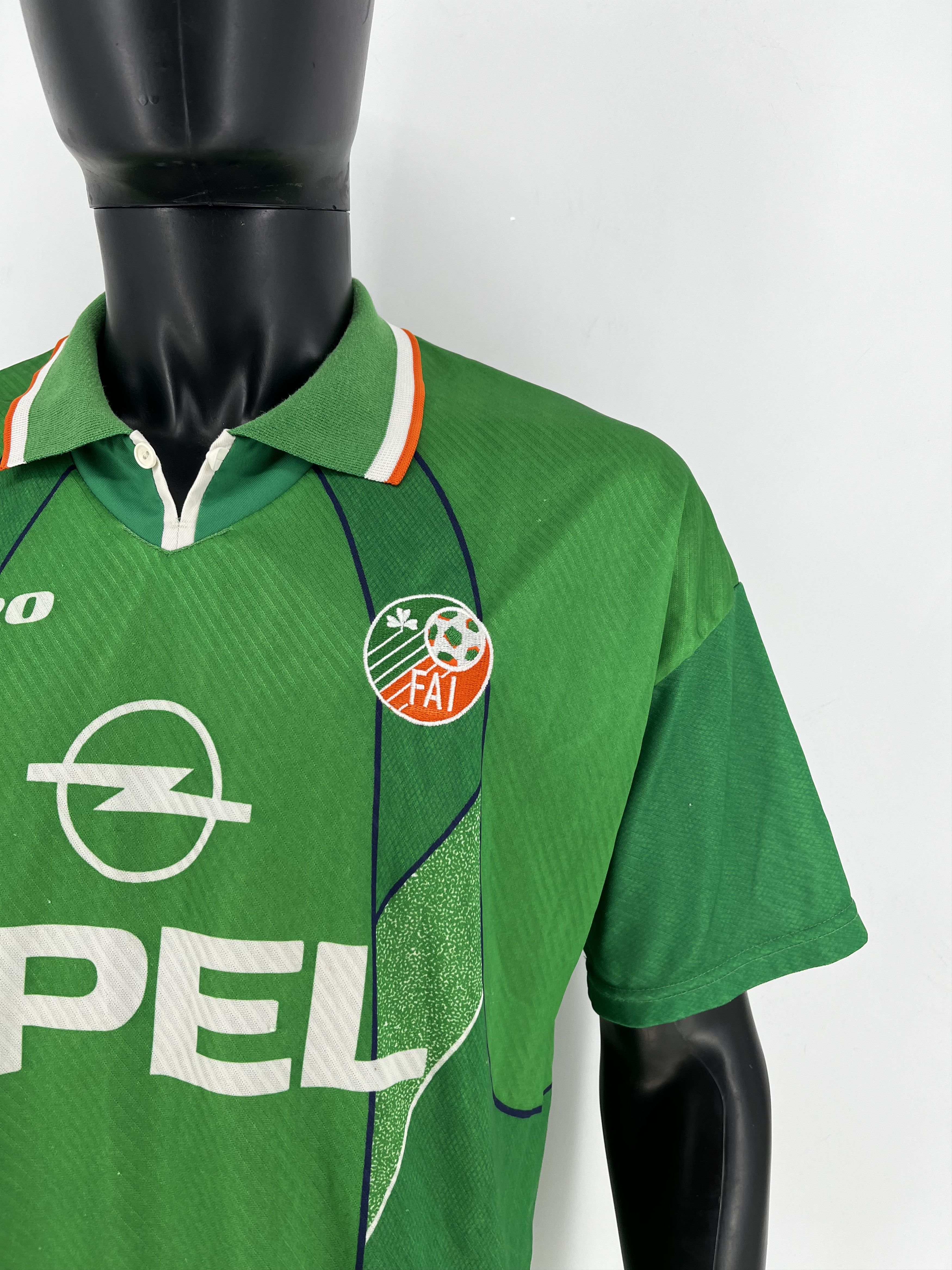 Other Ireland Home Football Shirt 1994/95 Adult Sz L Umbro Vintage Size US L / EU 52-54 / 3 - 11 Thumbnail