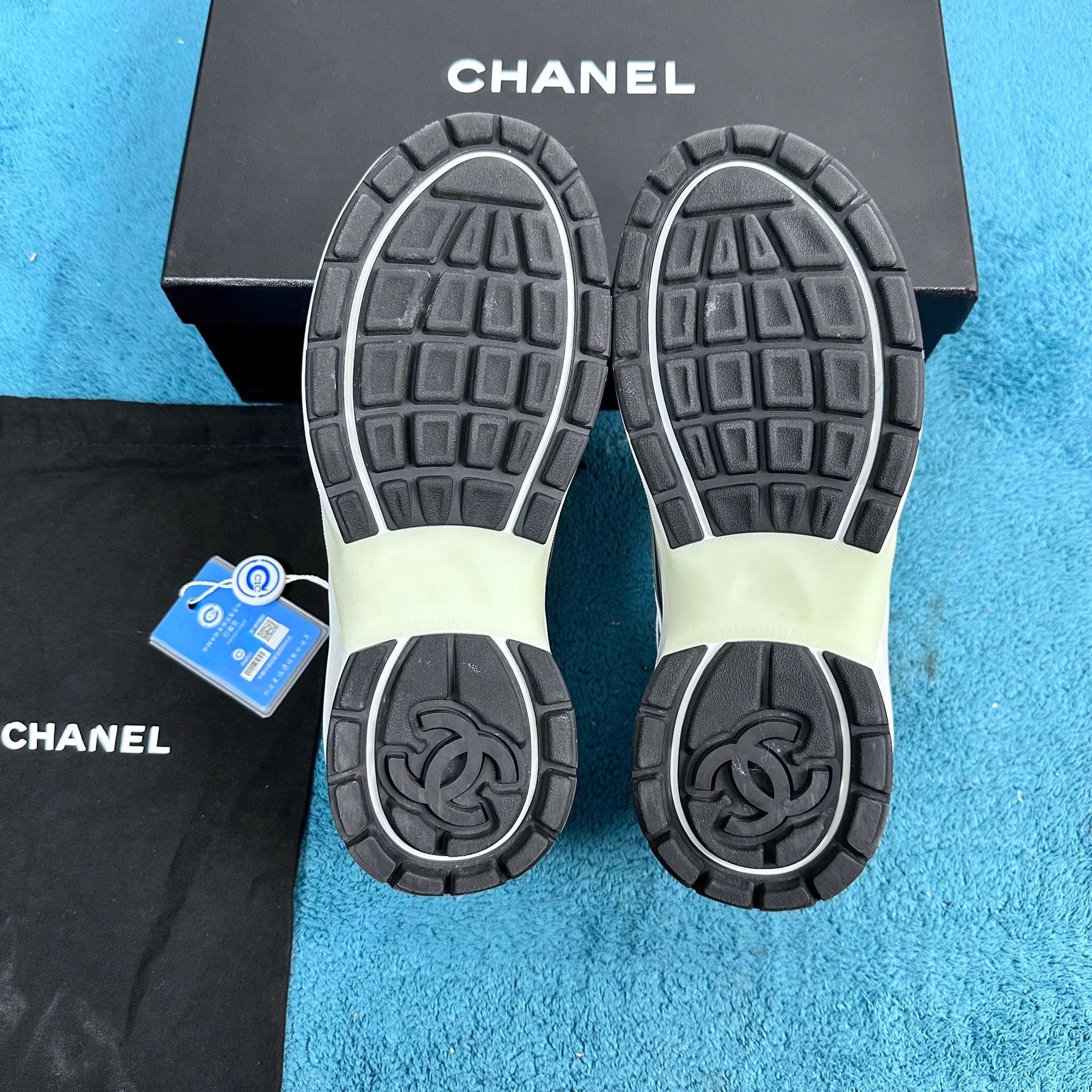 Chanel Chanel Silver Horn King Sneakers 37 Size US 6 / IT 36 - 5 Thumbnail