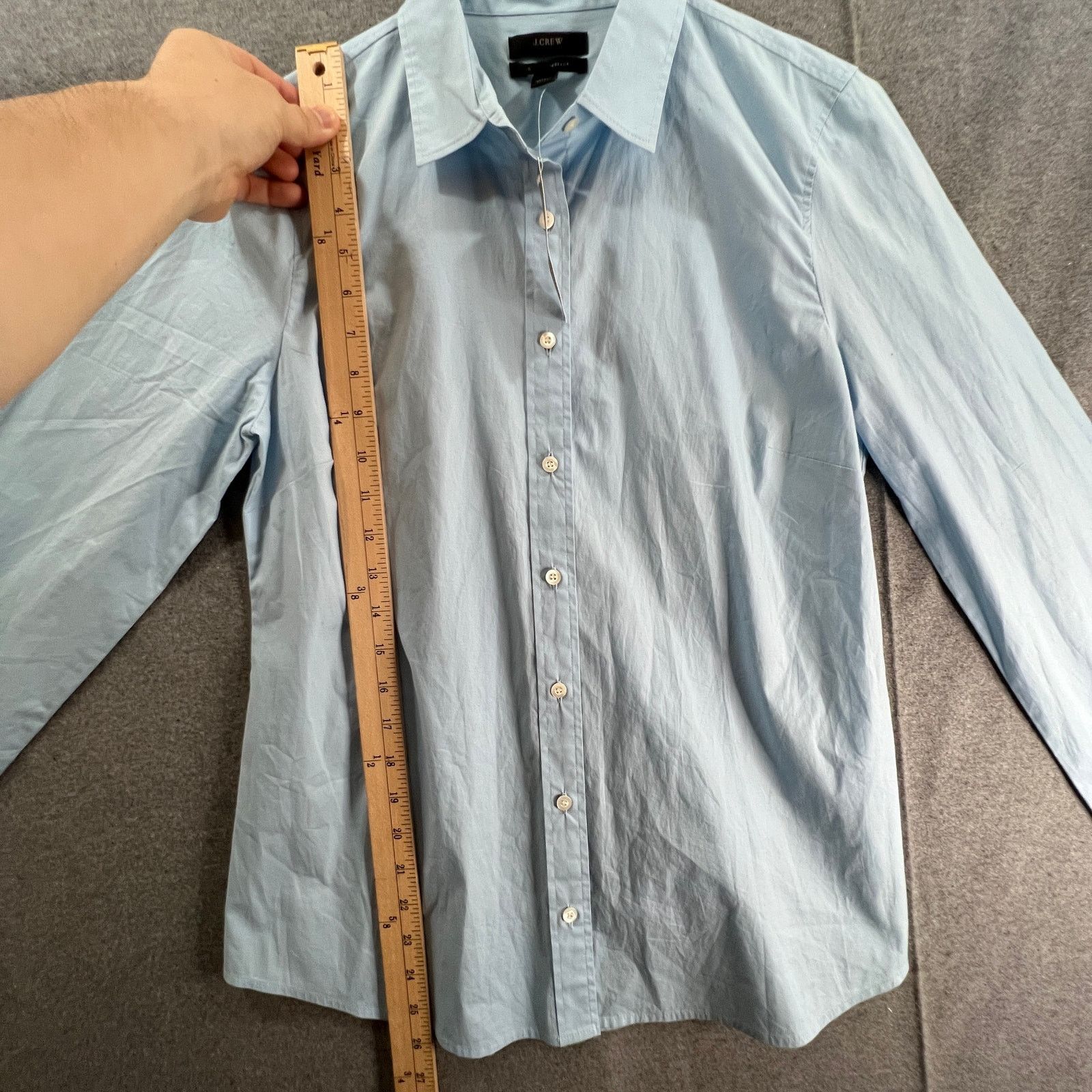 J.Crew J.CREW Blue Button Up Shirt Women Size Medium Size M / US 6-8 / IT 42-44 - 4 Thumbnail