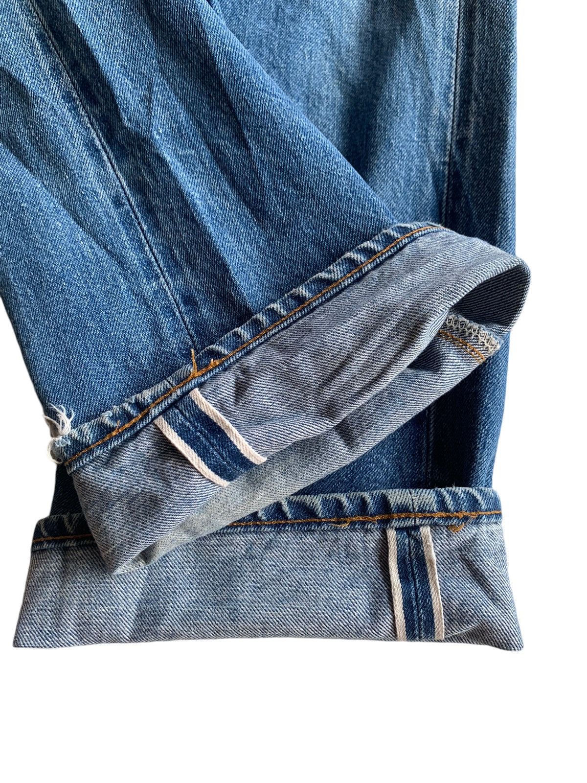 Levi's VINTAGE LEVIS 501XX BIG E SELVEDGE DISTRESSED DENIM Size US 29 - 8 Thumbnail
