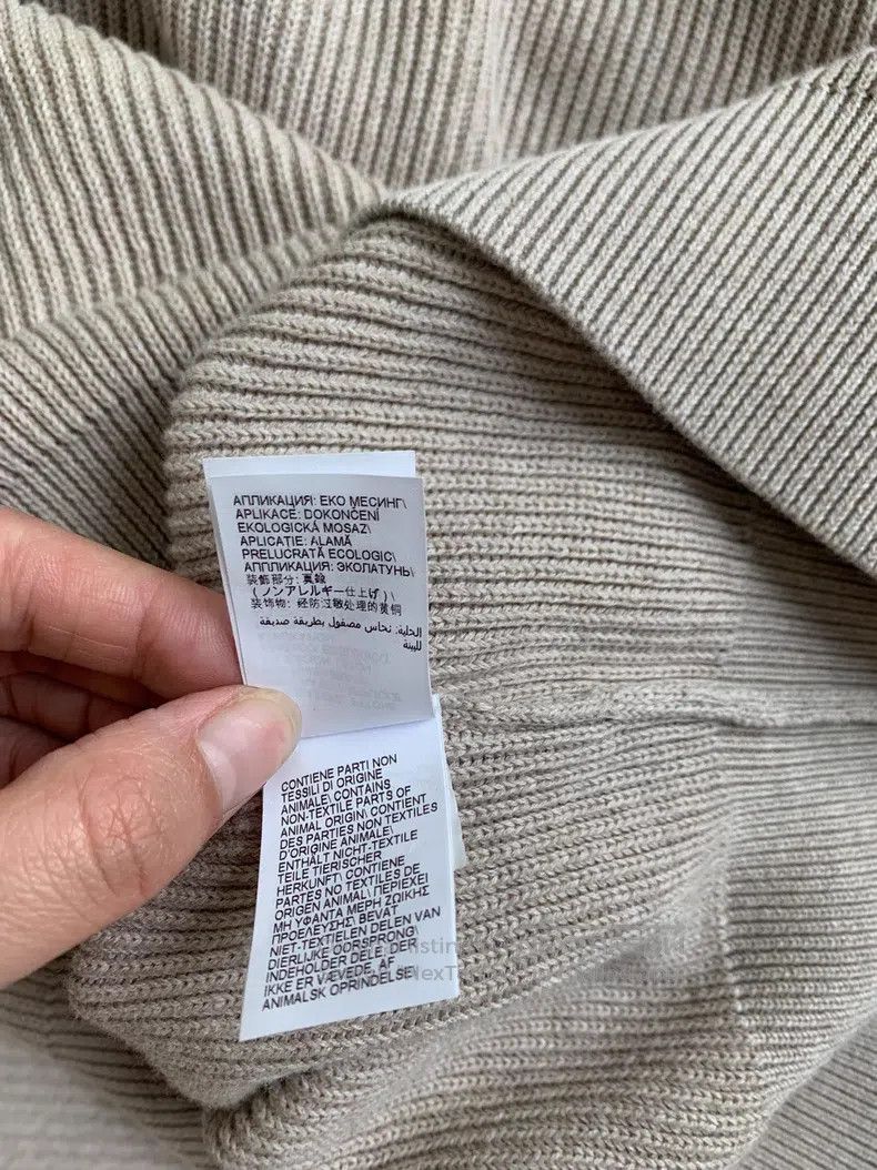 Brunello Cucinelli Brunello Cucinelli Shoulder-dropped beaded asymmetrical kn Size S / US 4 / IT 40 - 7 Thumbnail