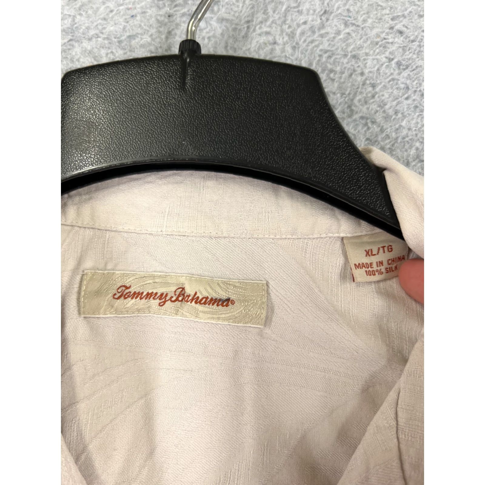 Tommy Bahama Tommy Bahama Shirt Men XL Beige Floral 100% Silk Button Up Camp Aloha Beach Vacation Resort Shirt Mens Silk Button-Up Size US XL / EU 56 / 4 - 7 Thumbnail