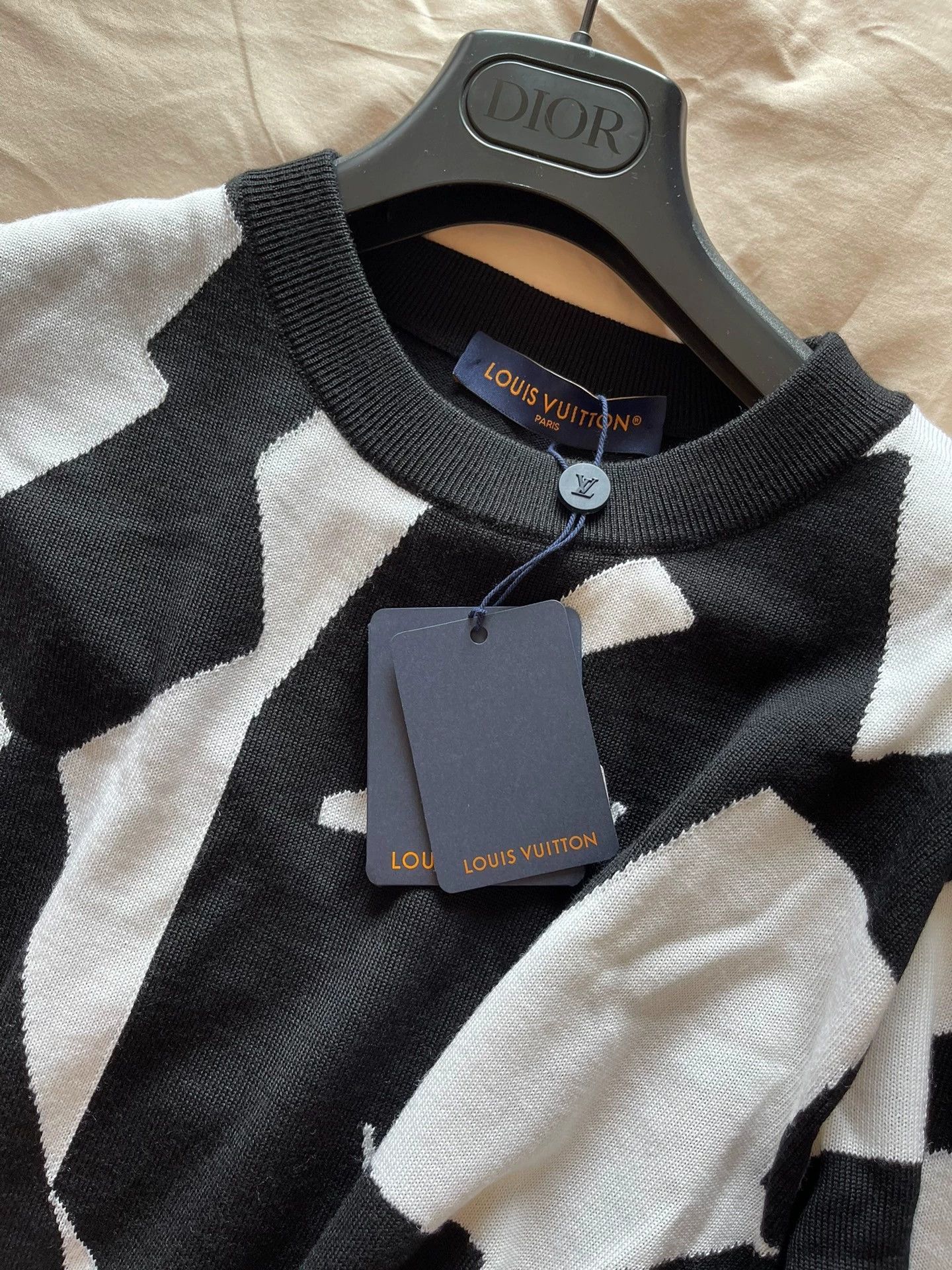 Louis Vuitton Louis Vuitton Wool Sweater M (Geo Irregular Logo) New Size US M / EU 48-50 / 2 - 3 Thumbnail