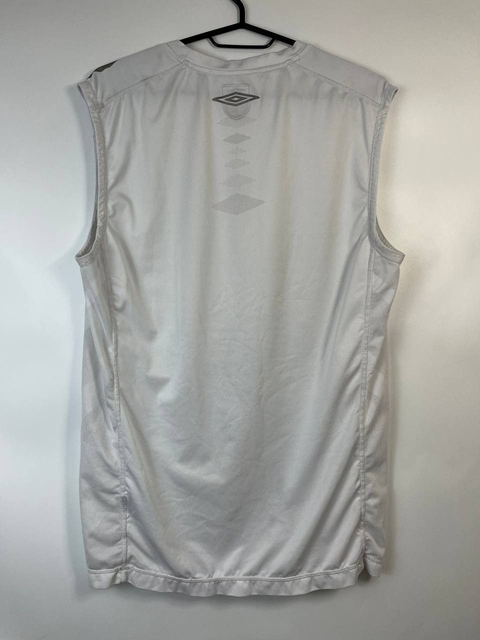 Umbro ENGLAND SLEEVELESS JERSEY UMBRO SIZE XL Size US XL / EU 56 / 4 - 6 Thumbnail