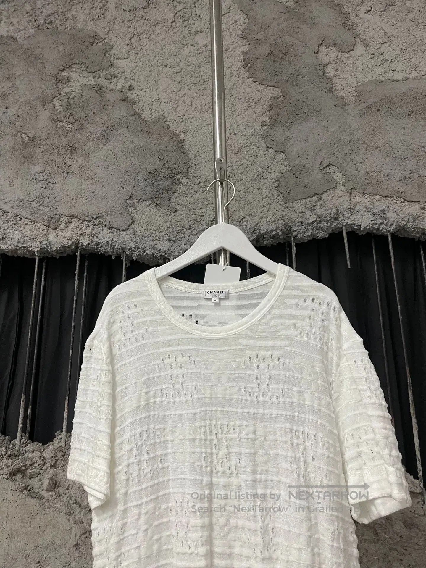 Chanel Chanel White Cutout Logo Short Sleeve. Size US M / EU 48-50 / 2 - 3 Thumbnail