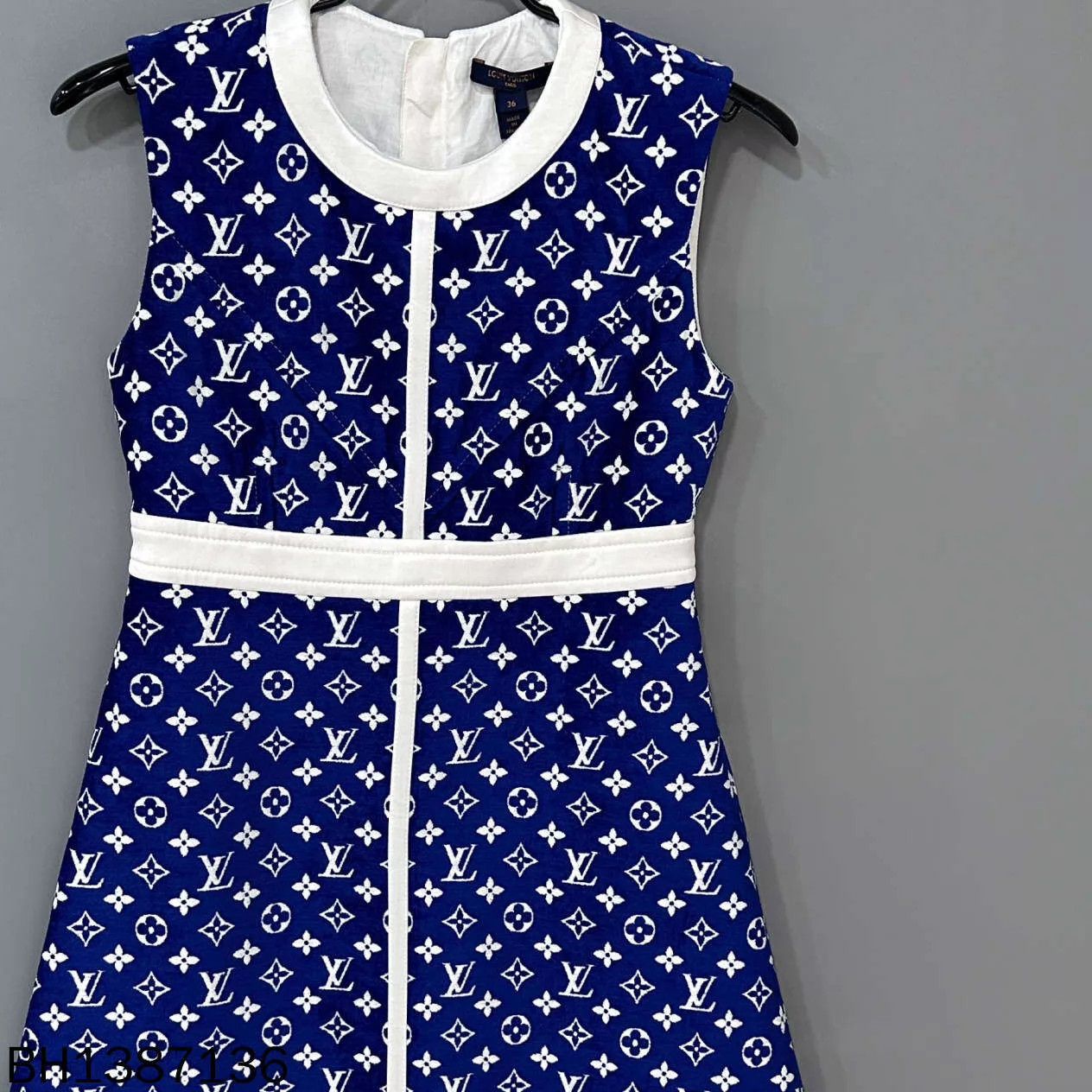Louis Vuitton LV Sleeveless Blue Monogram Allover Print Dress 36 Size XS / US 0-2 / IT 36-38 - 2 Thumbnail