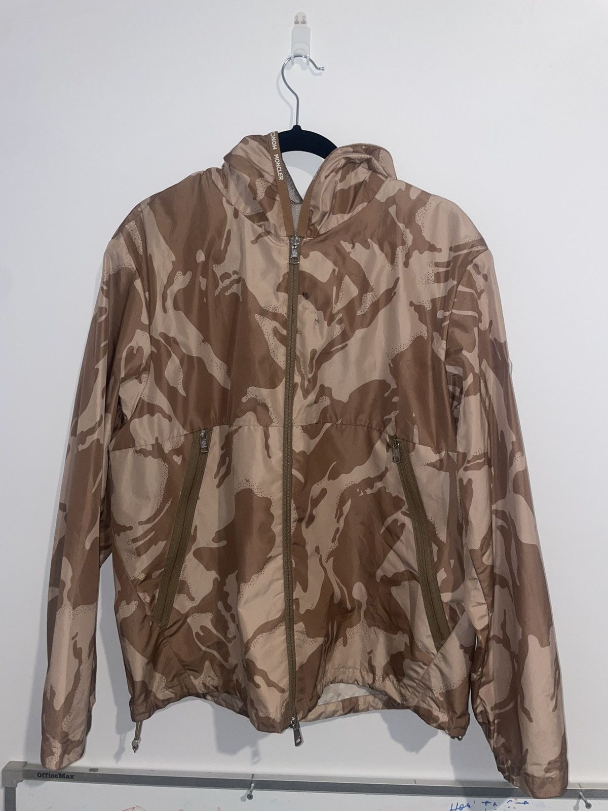 Moncler Moncler Camo Print Parka Size US L / EU 52-54 / 3 - 1 Thumbnail