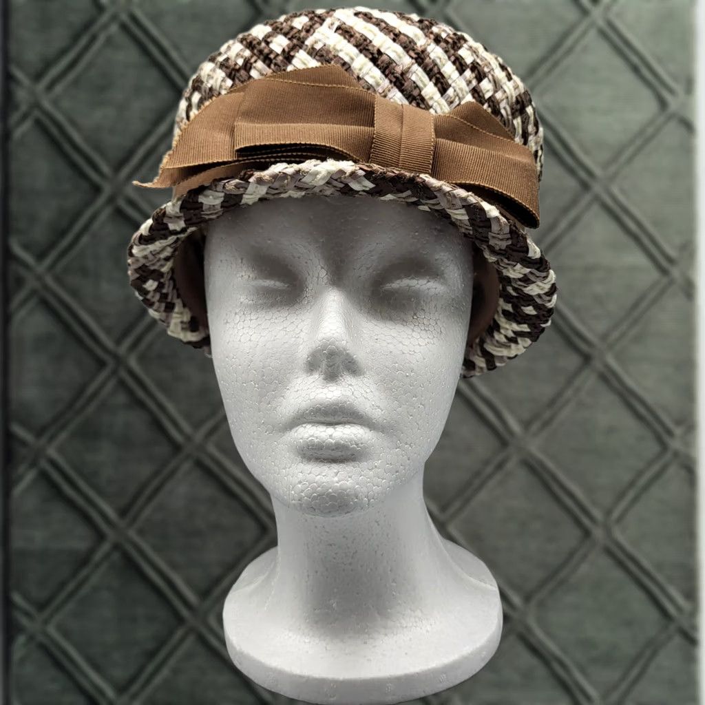 Vintage VINTAGE Union Made USA 1950s Womens Cloche Hat Raffia Straw Brown Ribbon Bow Size ONE SIZE - 1 Thumbnail