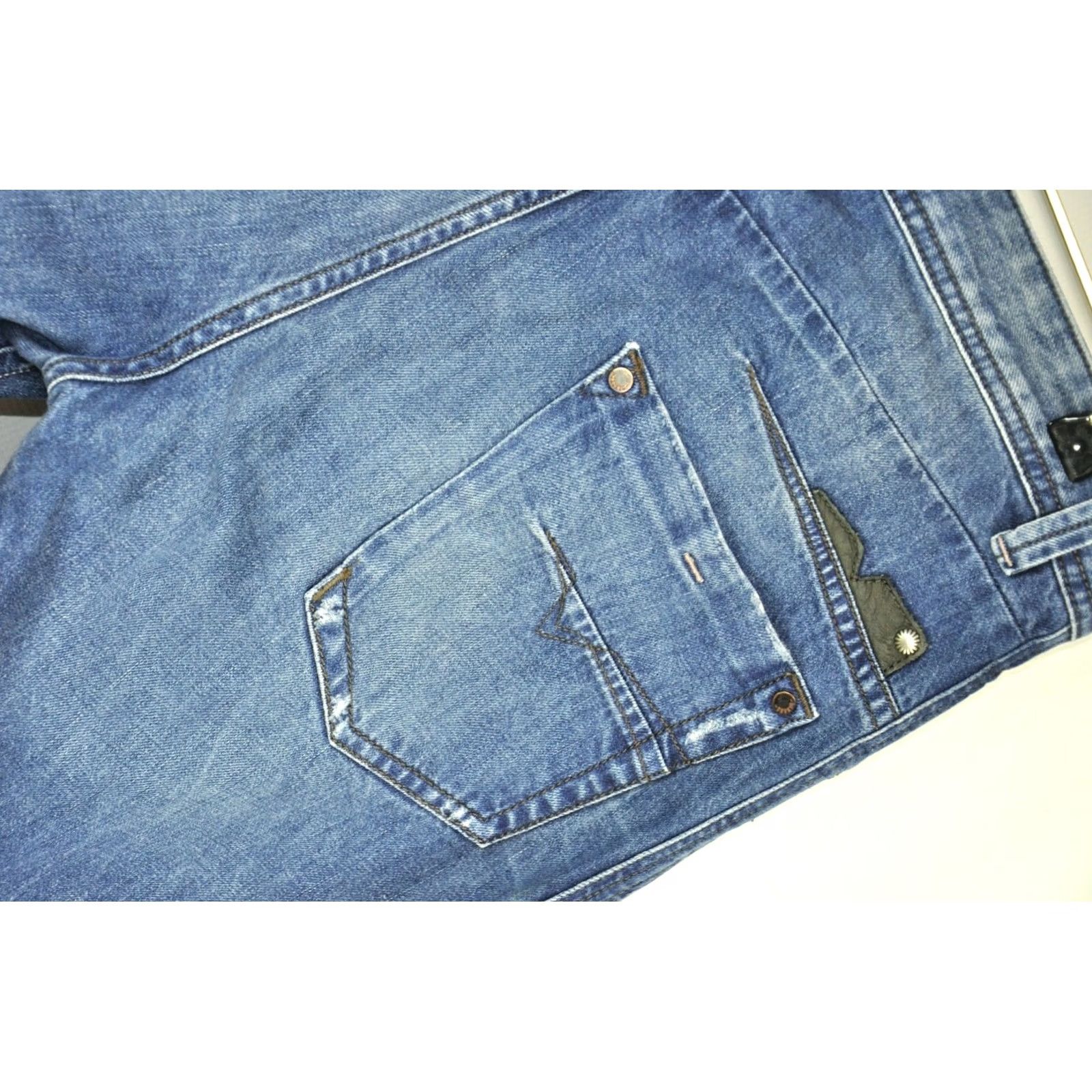 Diesel Diesel Darron 0886Q Regular Slim-Tapered Jeans Blue Mens W32/L34 Size US 32 / EU 48 - 3 Thumbnail