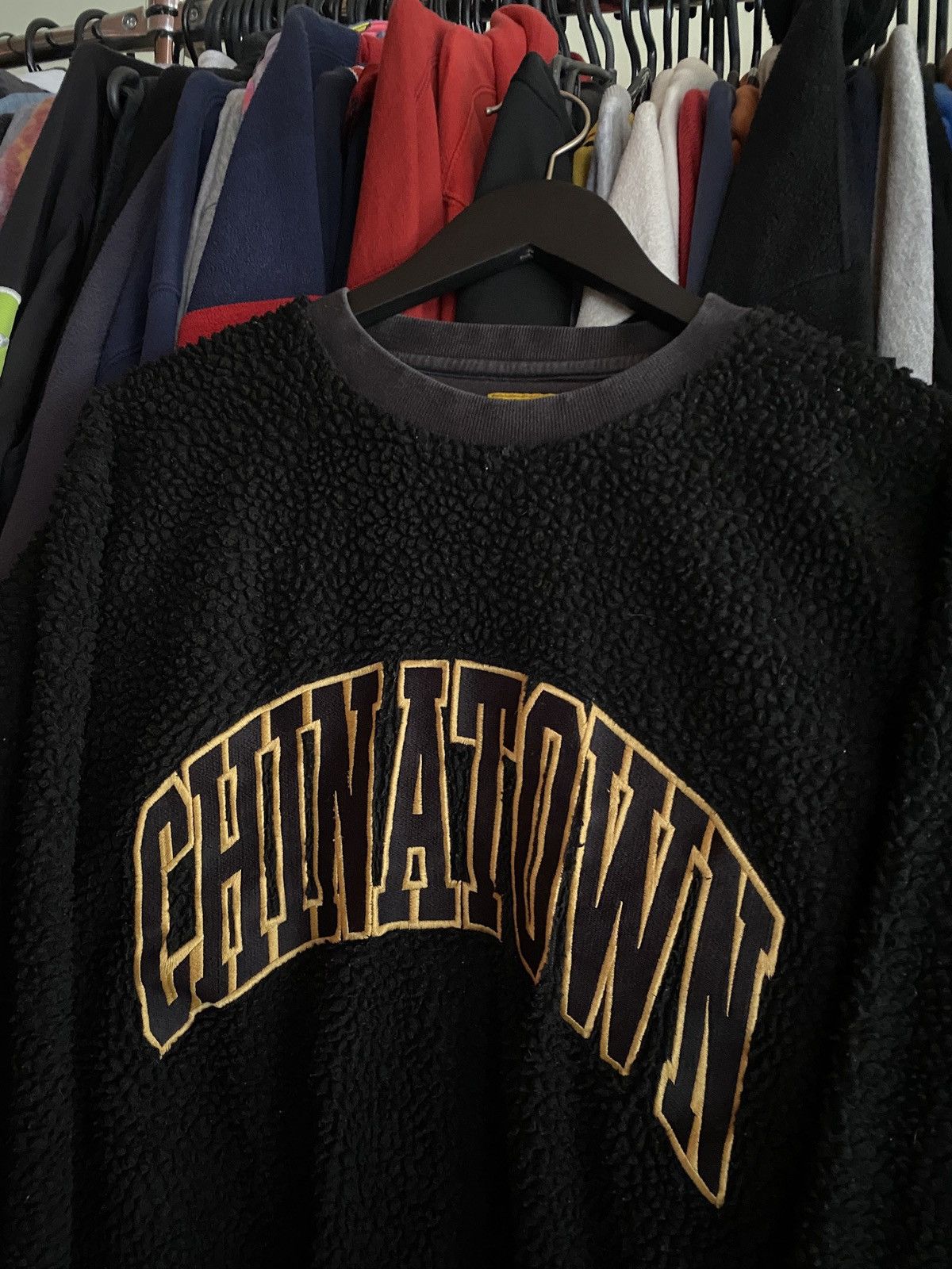 Vintage VINTAGE CHINATOWN MARKET SHERPA FLEECE SWEATSHIRT Size US L / EU 52-54 / 3 - 3 Thumbnail