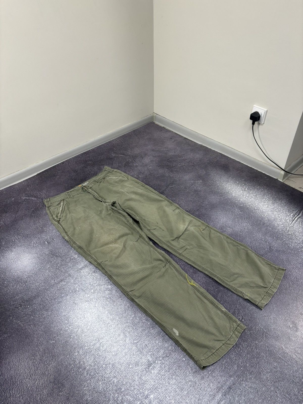 Carhartt Vintage Carhartt Aviation Olive Work Hype Cargo Pants Size US 34 / EU 50 - 9 Thumbnail