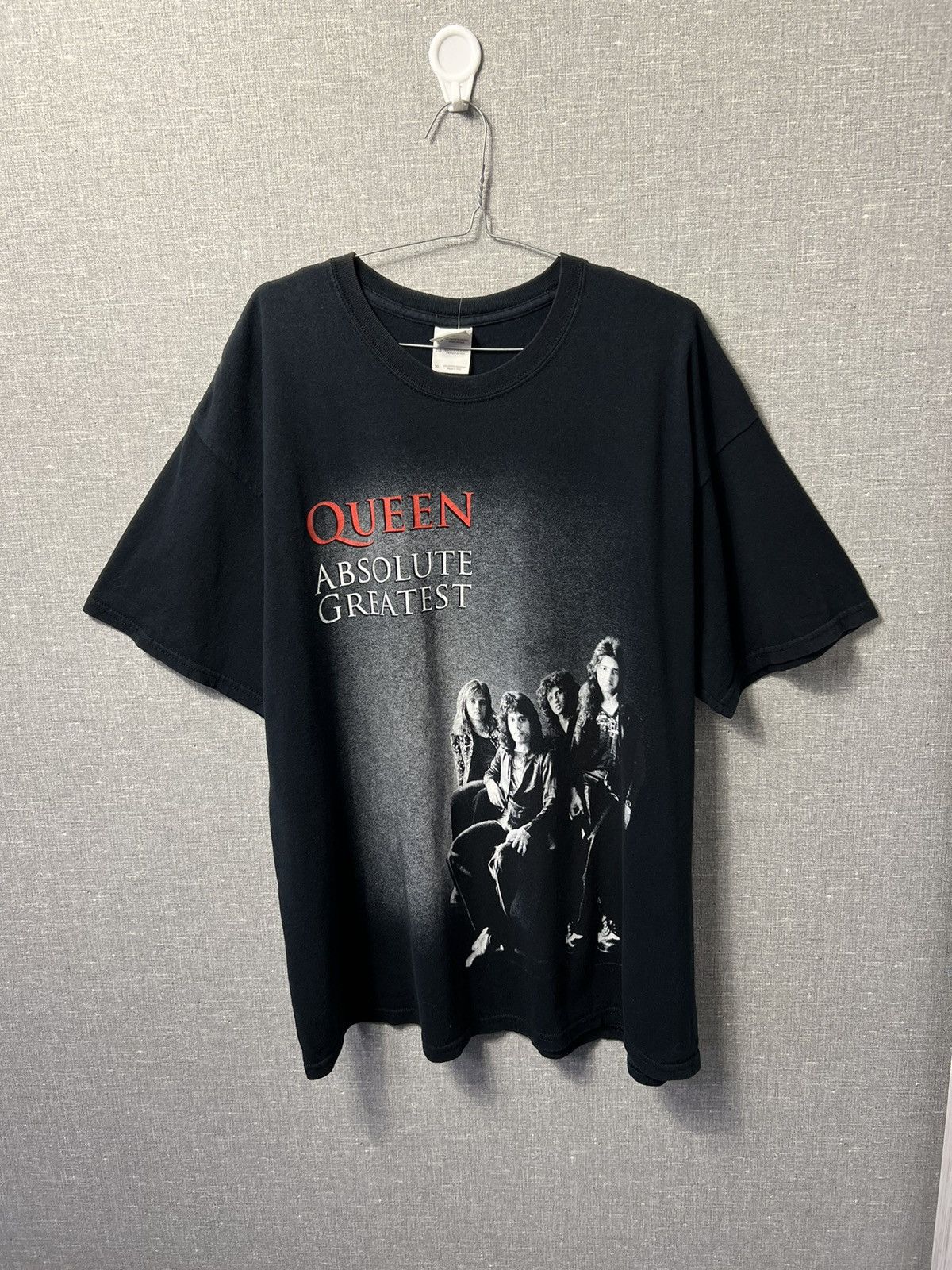 Band Tees Vintage Queen Absolute Greatest 2009 Big Logo Tee Size US XL / EU 56 / 4 - 1 Thumbnail