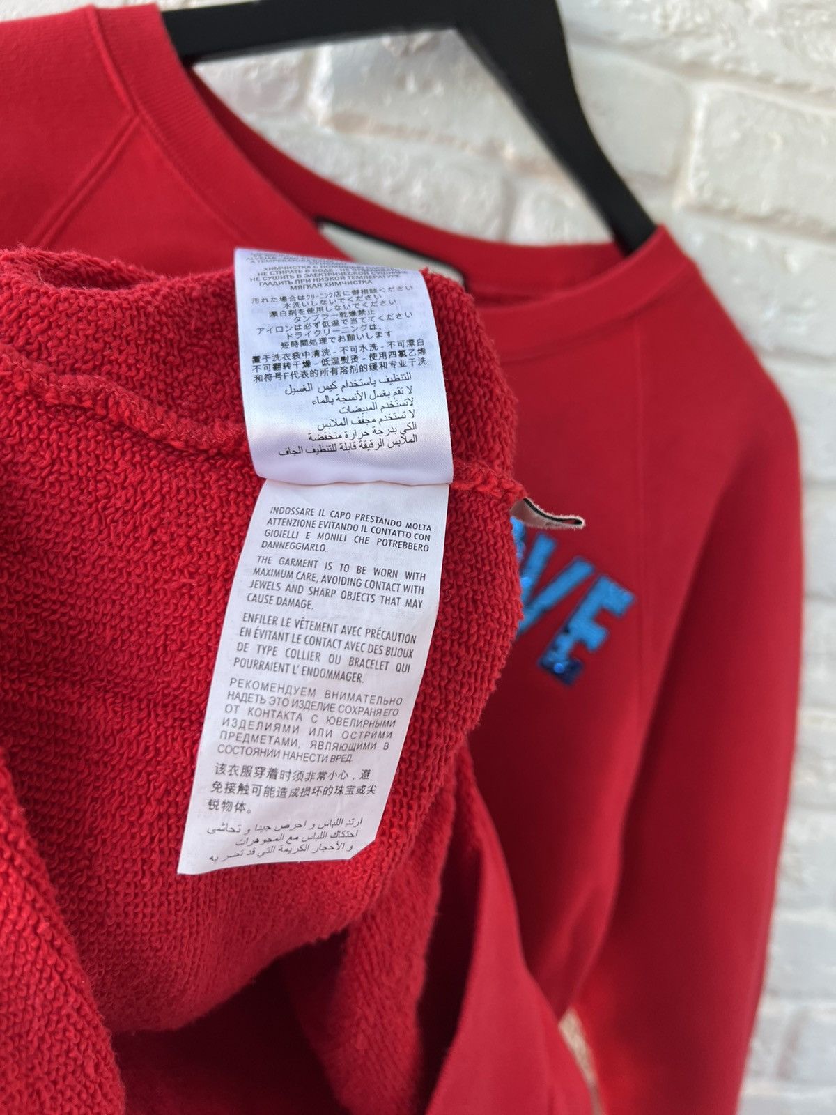 Gucci Gucci Red Blind For Love Bee Logo Sweatshirt Size XXS / US 00 / IT 34 - 9 Thumbnail