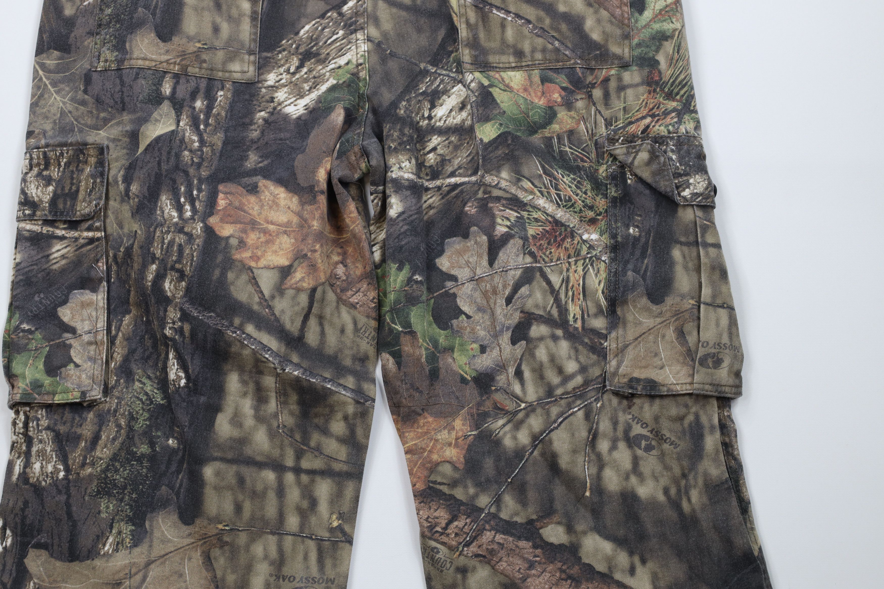 Vintage Vintage Y2K Streetwear Mossy Oak Camouflage Wide Leg Pants Size 40" / US 18 - 11 Thumbnail