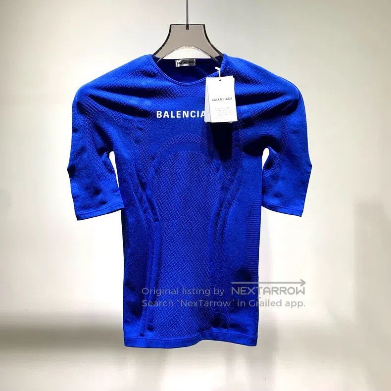 Balenciaga Balenciaga Blue Chest Logo Tight Short Sleeve Size XS / US 0-2 / IT 36-38 - 1 Thumbnail