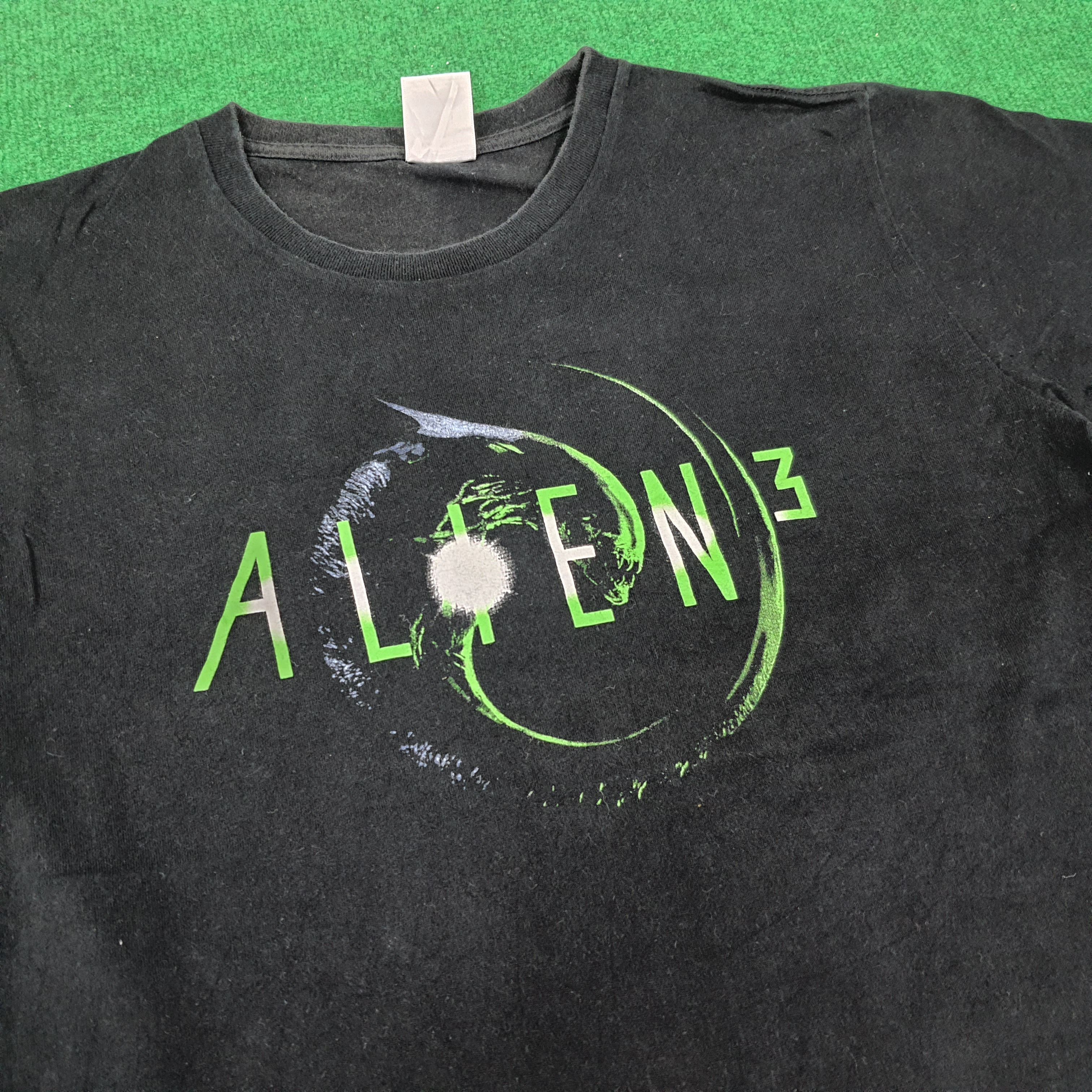 Vintage Vintage Alien 3 American Movie 20th Century Fox Film Tshirt Size US M / EU 48-50 / 2 - 2 Thumbnail