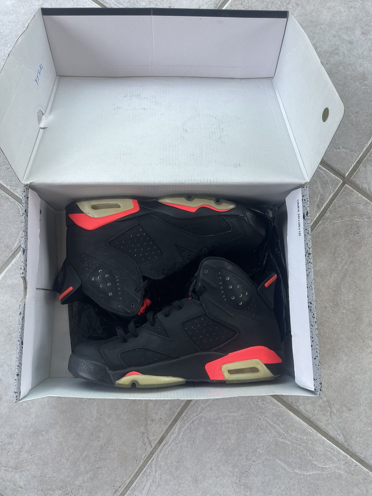 Jordan Brand Air Jordan 6 Retro Infrared Black 2014 ($220+Market) Size US 8 / EU 41 - 2 Thumbnail