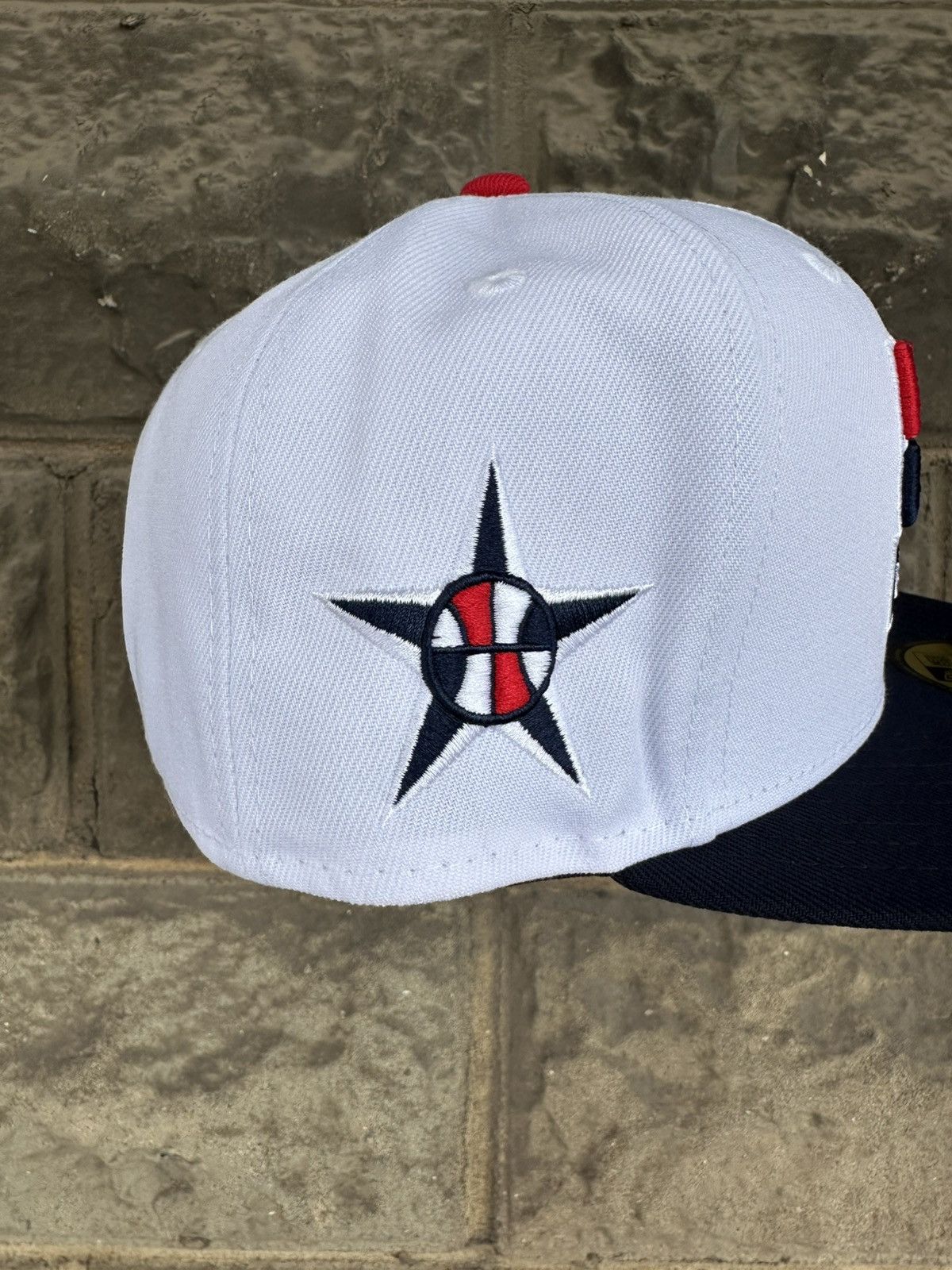 Born X Raised × NBA × New Era 7 1/4 USA BASKETBALL DREAM TEAM BARCELONA 1992 COMMEMORATIVE Size ONE SIZE - 2 Thumbnail