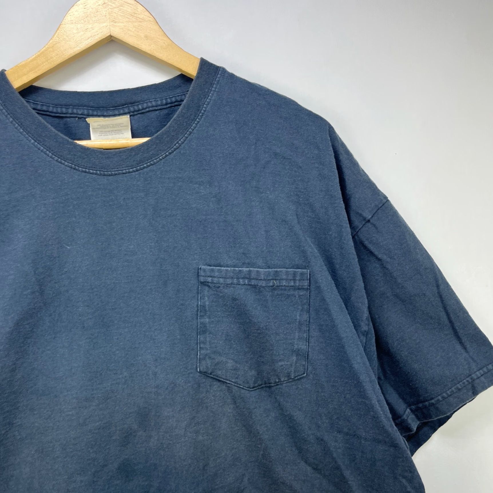 Vintage VINTAGE Sun Faded Black T-Shirt 2XL Men Short Sleeve 90s Size US XXL / EU 58 / 5 - 4 Thumbnail