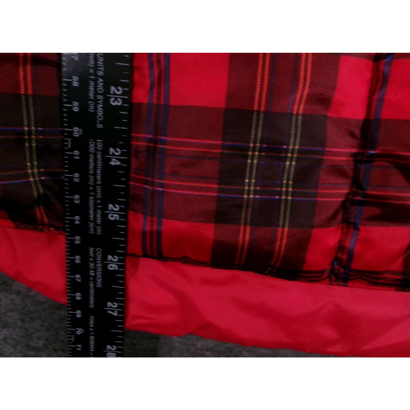 Jones New York VINTAGE Jones New York Sport Vest Womens Small Plaid Puffer Sleeveless 90s Red Black Slim Fit Size S / US 4 / IT 40 - 5 Thumbnail
