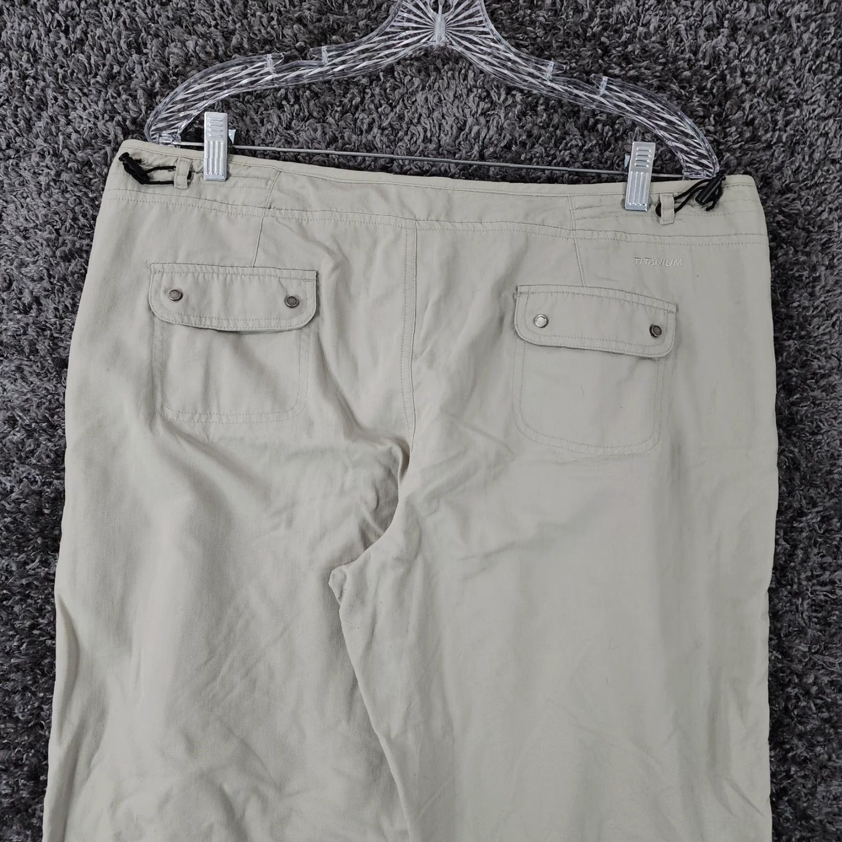 Vintage VINTAGE Columbia Nylon Pants Womens 14 Short Outdoor Beige Chino Size 36" / US 14 / IT 50 - 7 Thumbnail