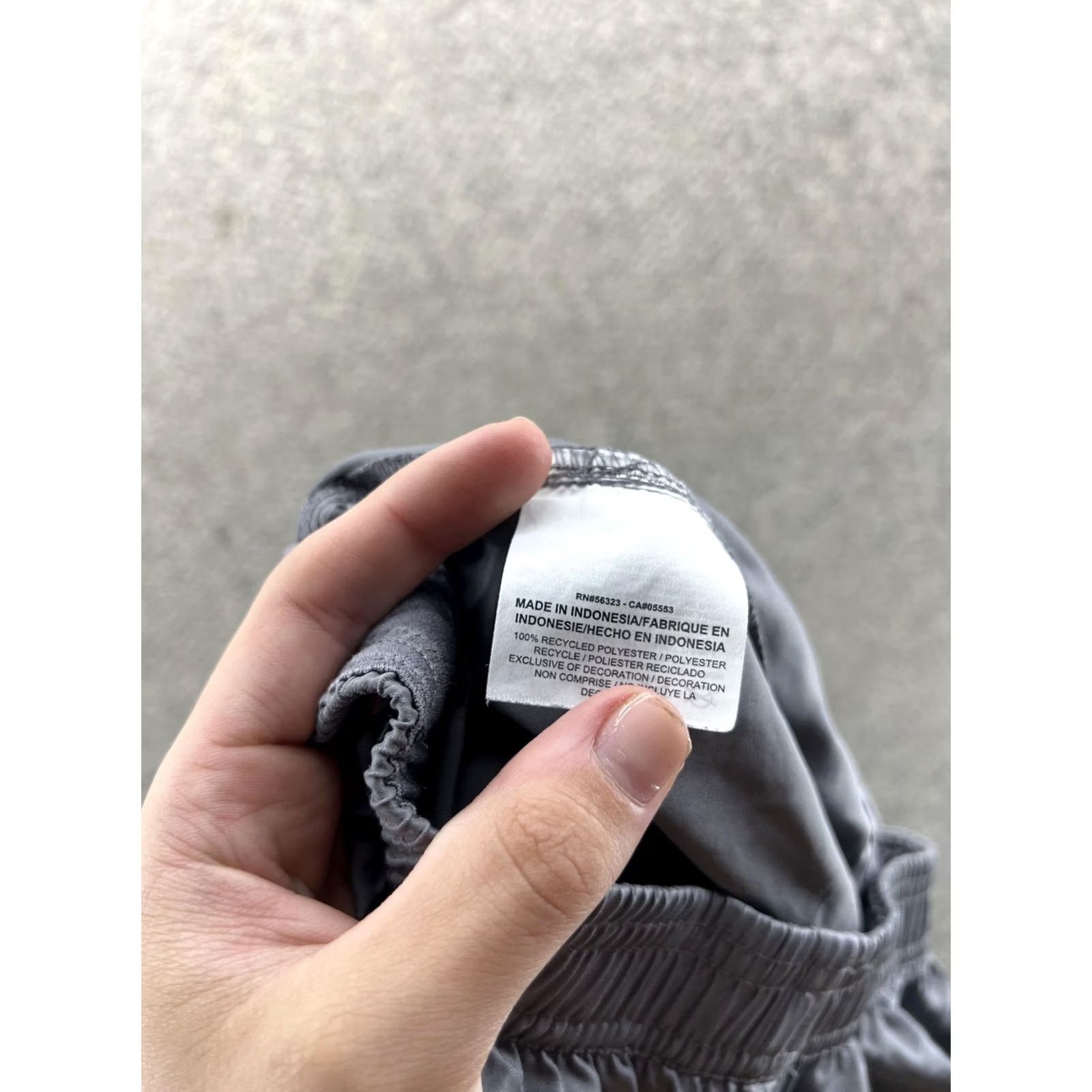 Nike Nike Dri-FIT Shorts Mens Small Gray Athletic Running 7 Inseam 830821-036 Size US 29 - 7 Thumbnail