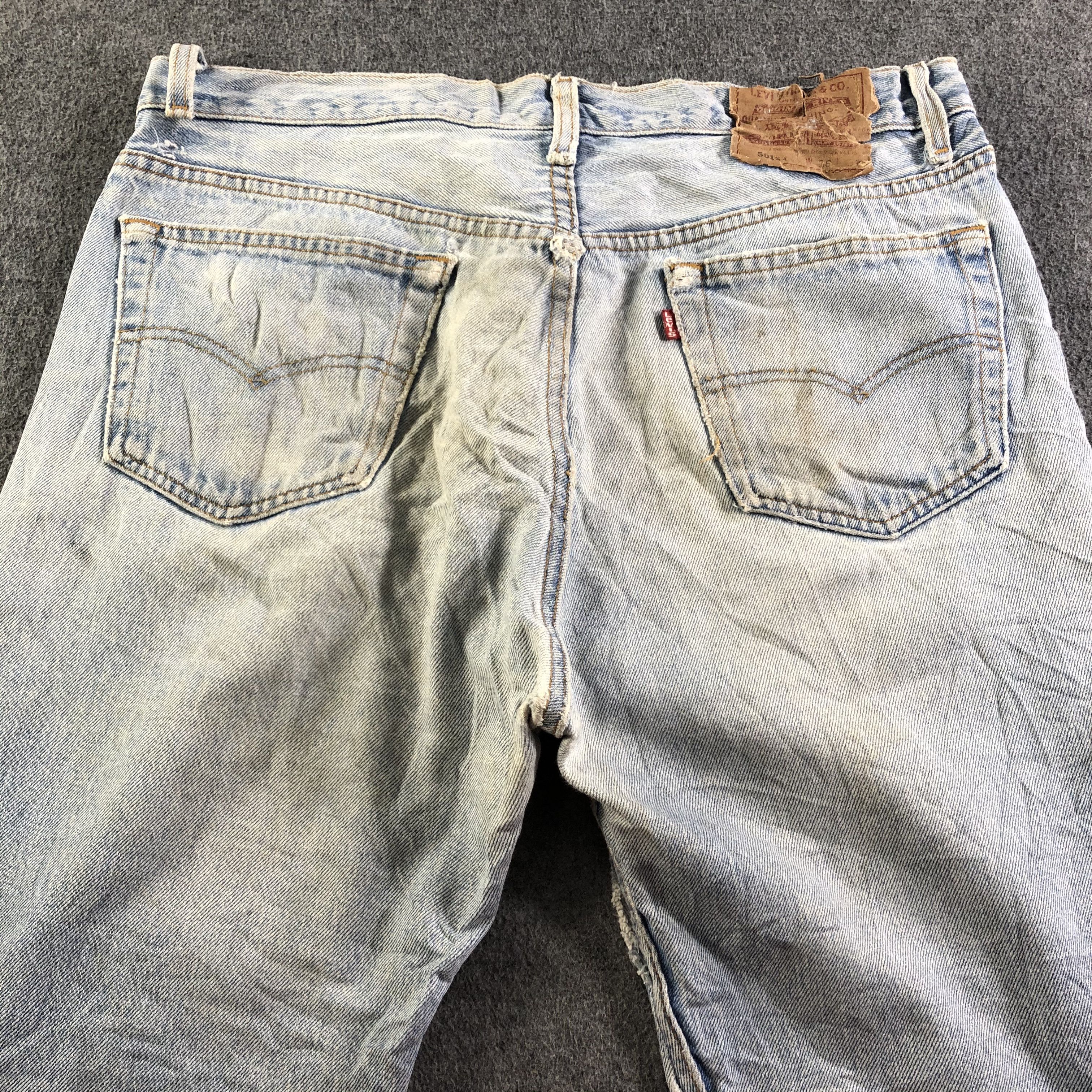 Levi's 90s Vintage Light Wash Levis 501 Jeans-J3738 Size US 34 / EU 50 - 4 Thumbnail