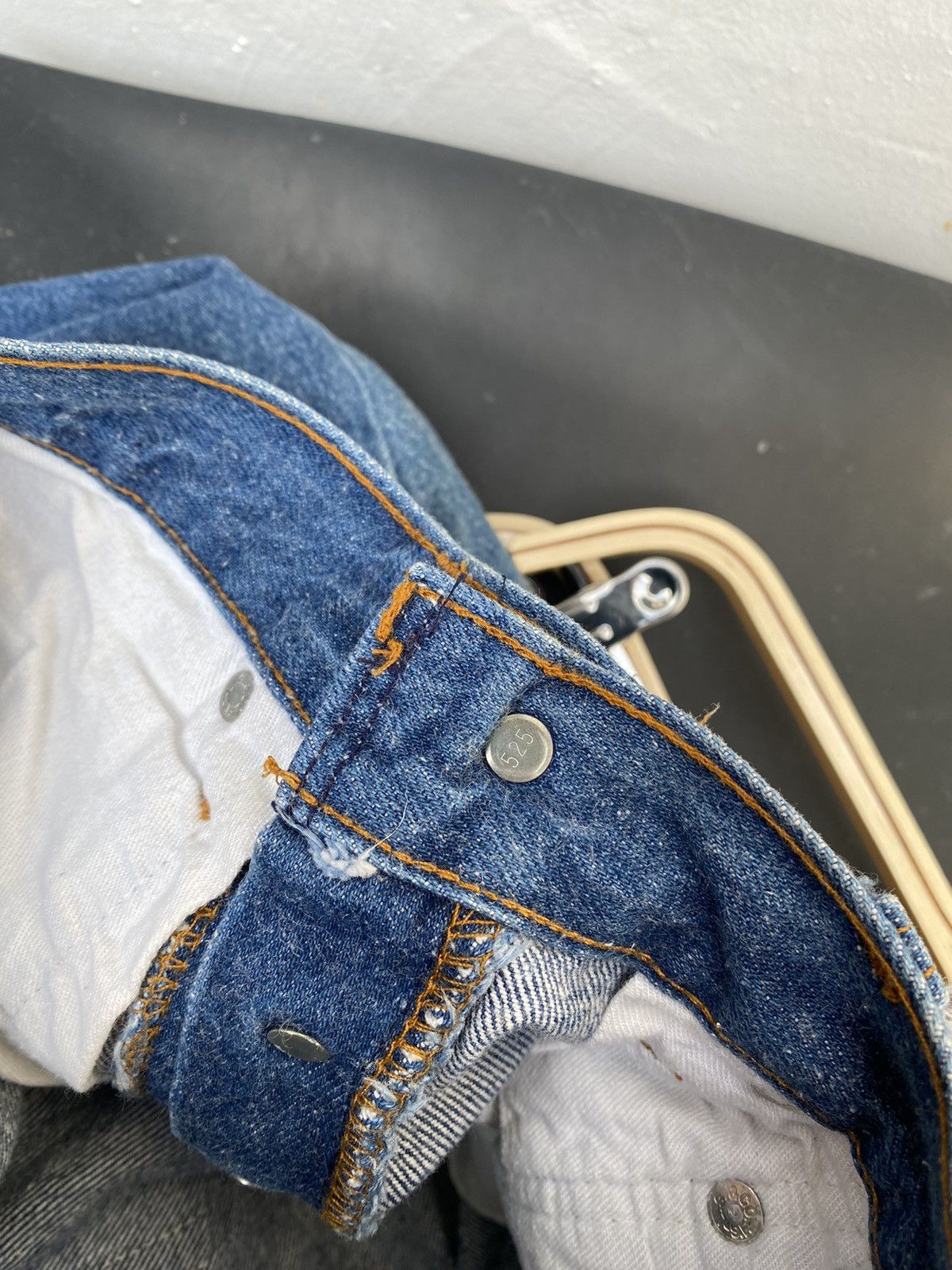 Levi's × Levi's Vintage Clothing × Vintage size 25x31 vintage levi's 501 made in USA Size 25" / US 0 / IT 36 - 5 Thumbnail