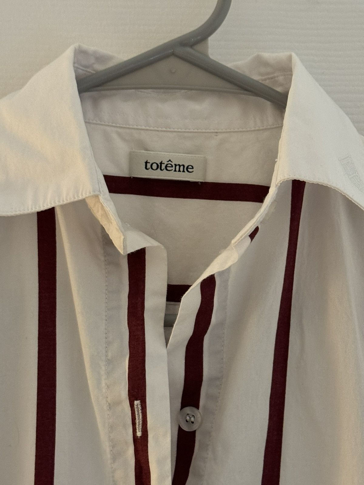 Toteme Toteme Embroidered Logo Red Striped Sassa Shirt size XS Size XS / US 0-2 / IT 36-38 - 2 Thumbnail