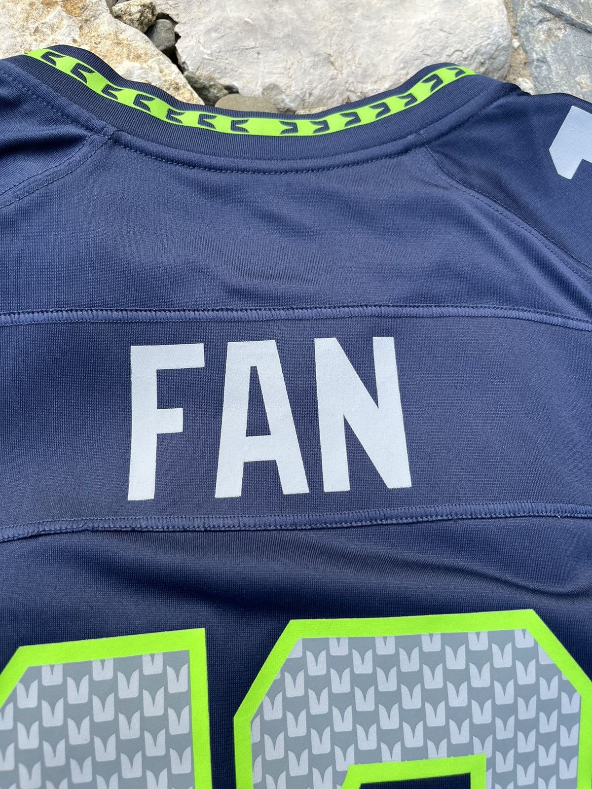 NFL × Nike Nike on Field NFL Seattle Seahawks jersey t-shirt FAN 12 tee Size US L / EU 52-54 / 3 - 23 Thumbnail