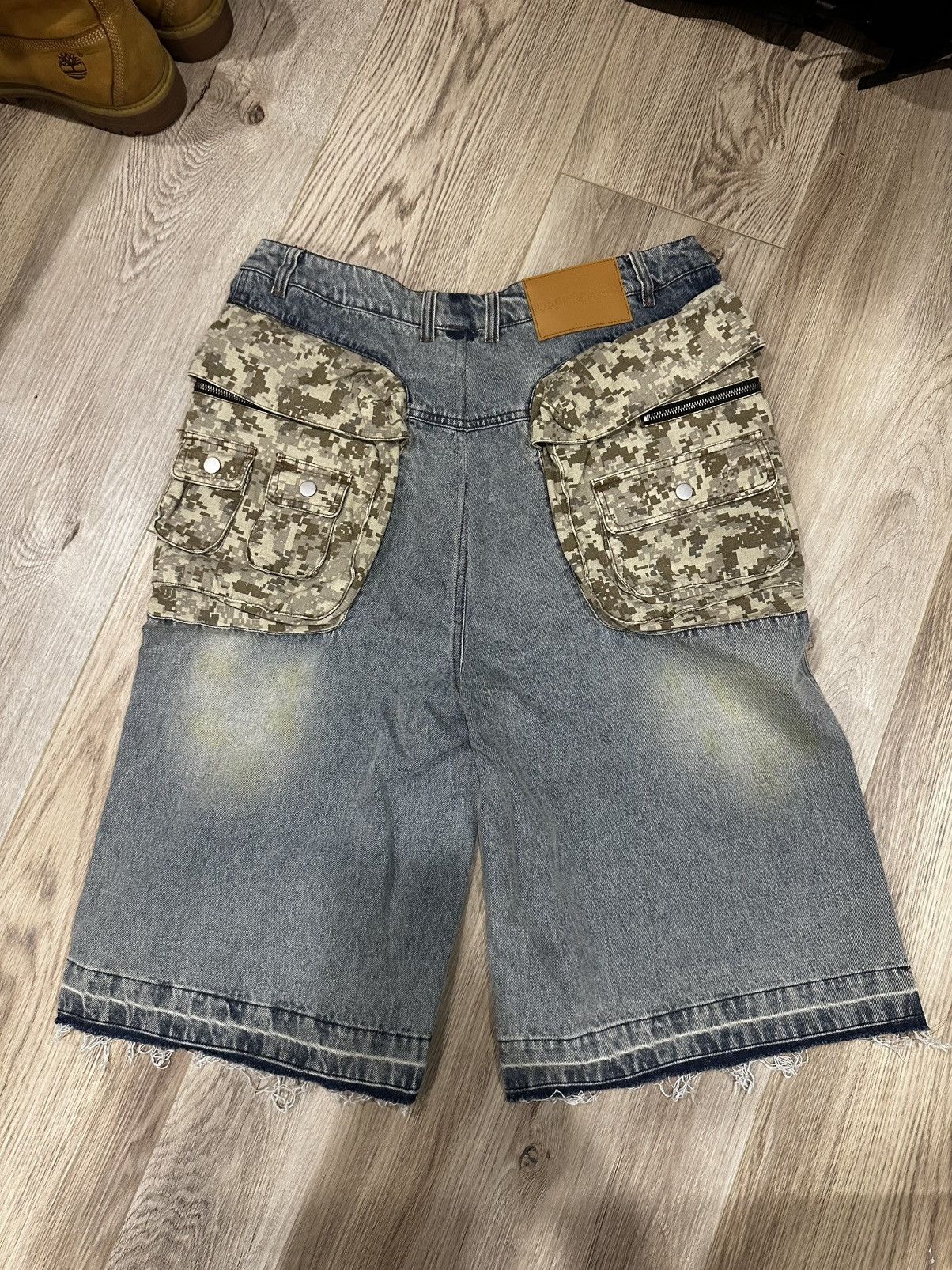 Other Corrupt Kid Diji Camo Jorts - 36 Size US 36 / EU 52 - 2 Thumbnail