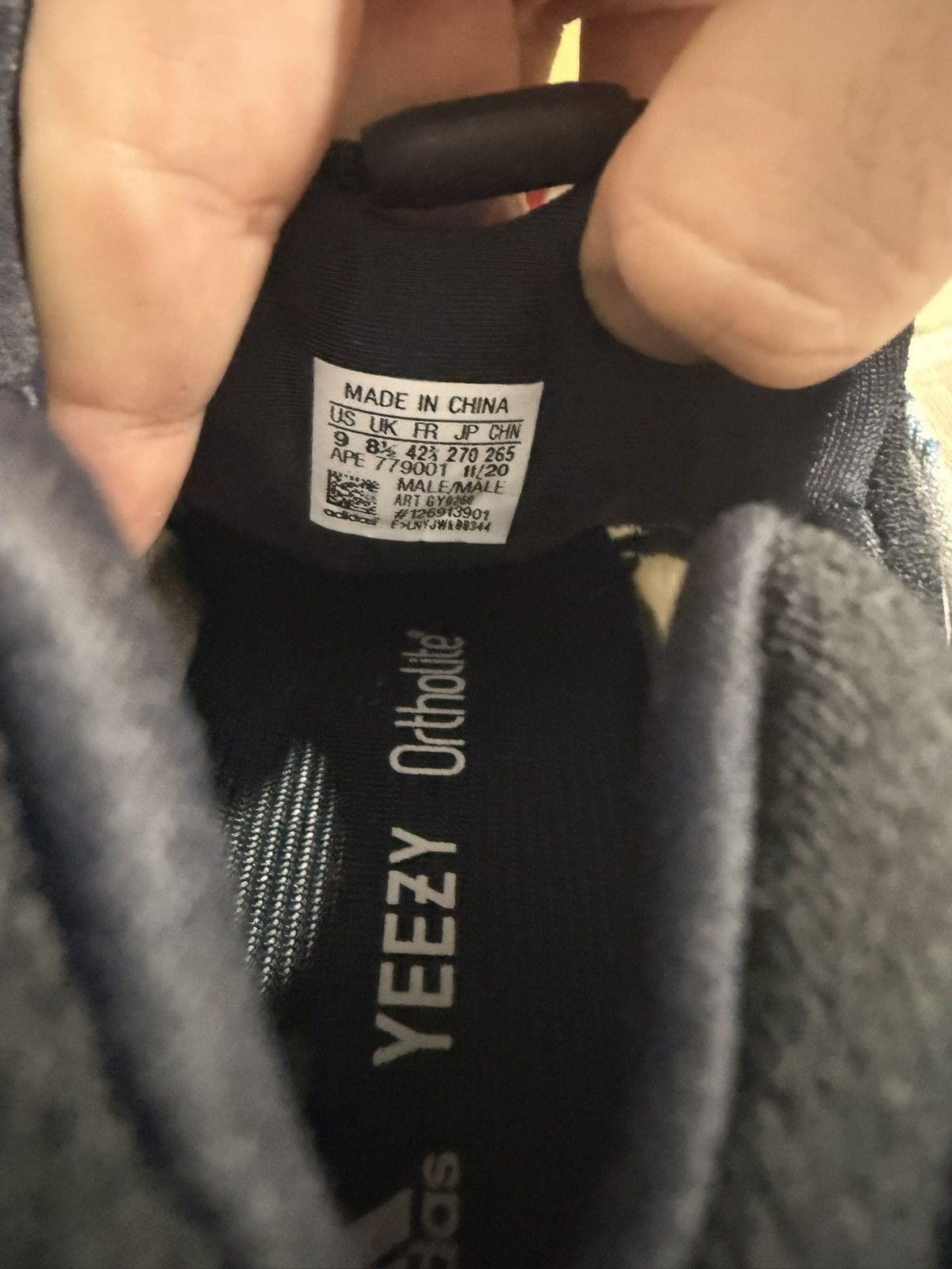 Yeezy Yeezy 700 v3 kyanite sz 9 Size US 9 / EU 42 - 6 Thumbnail