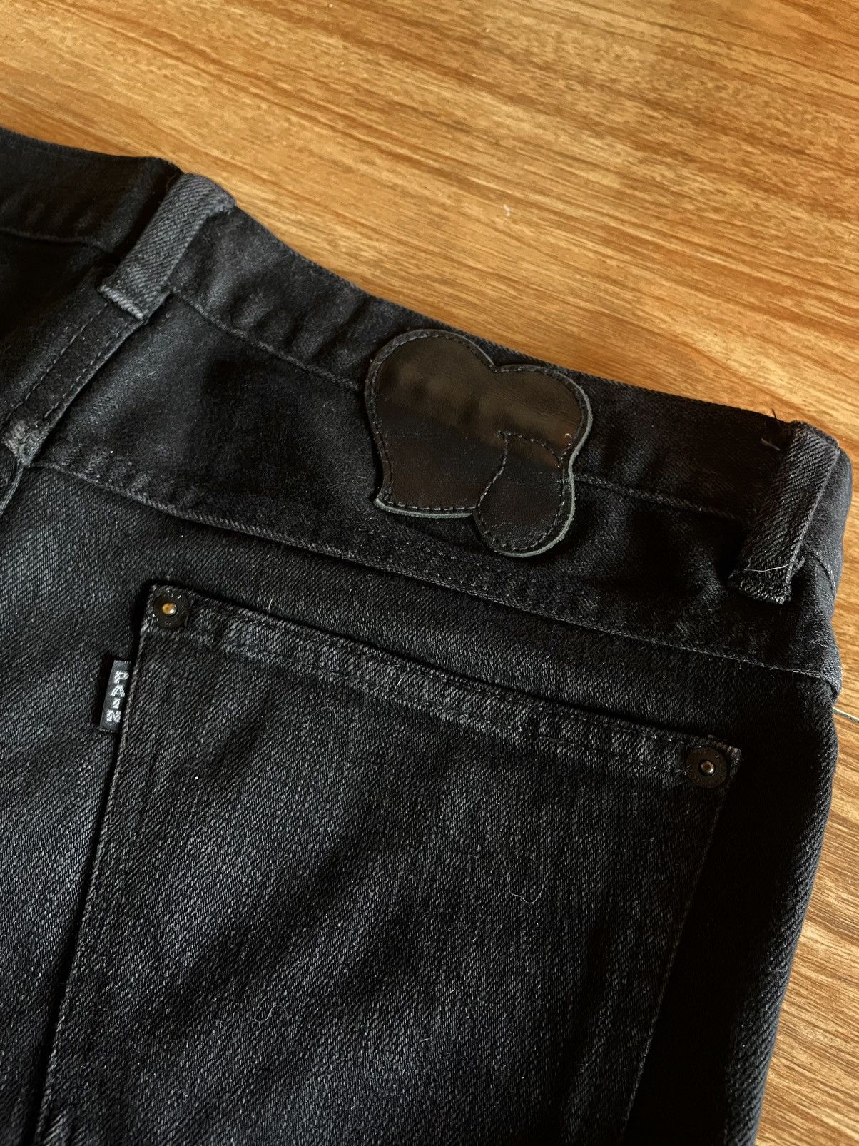 Number (N)ine Number (N)ine AW06 Noir “PAIN” Crying Heart Coated Denim Size US 32 / EU 48 - 15 Thumbnail