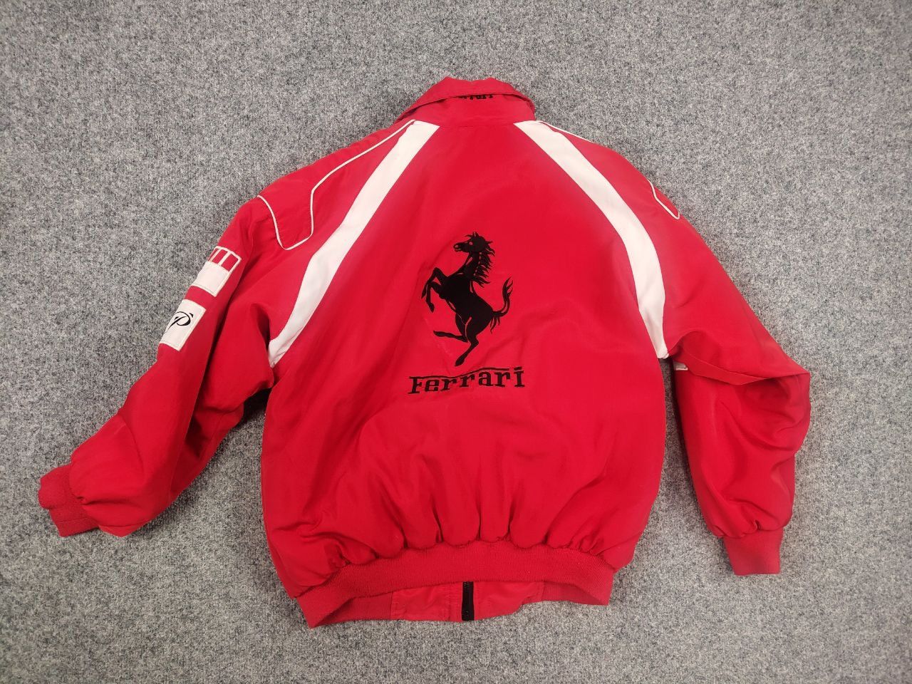 NASCAR Vintage Ferrari Red All logo Racing Bomber Jacket Y2K Style Size US M / EU 48-50 / 2 - 12 Thumbnail