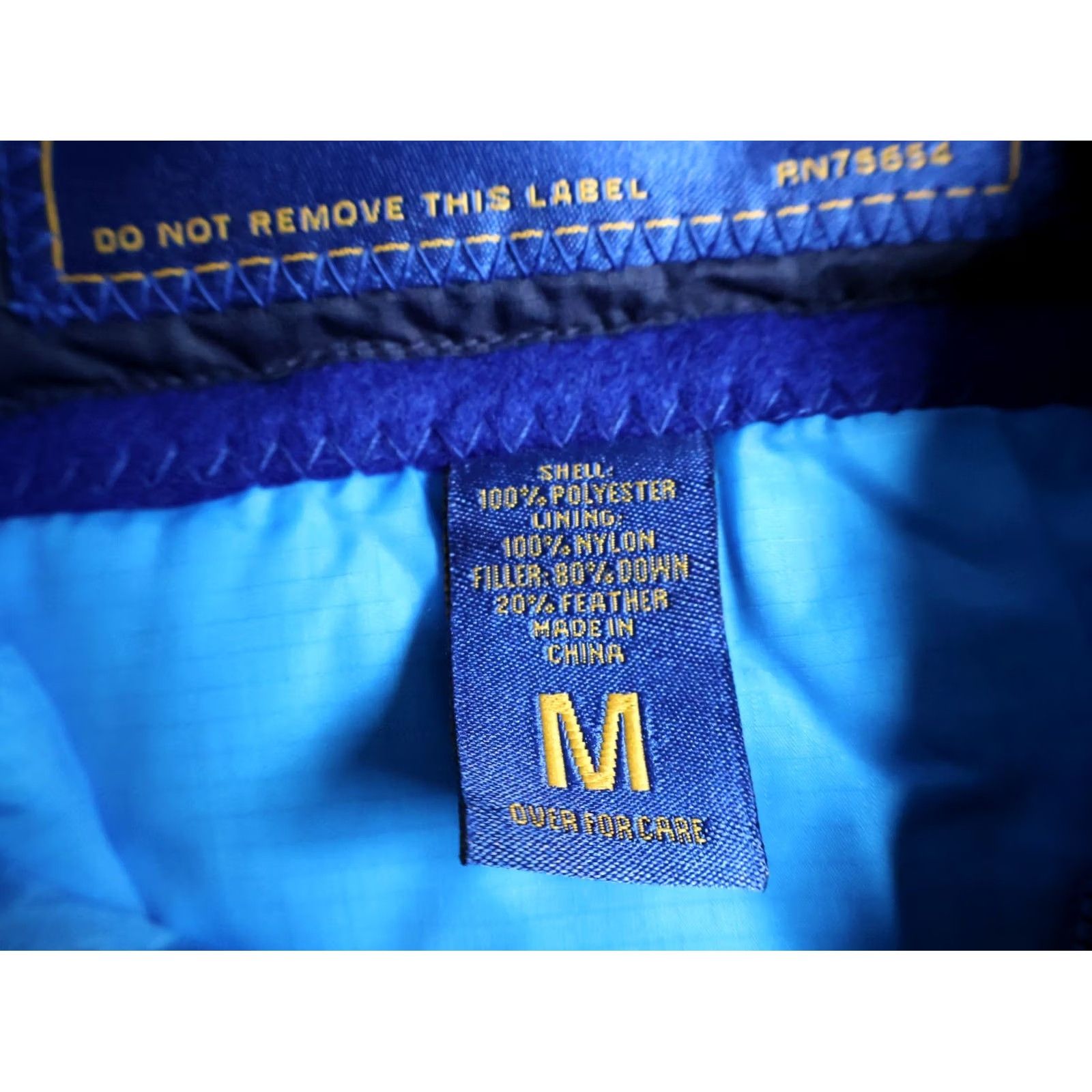 Abercrombie & Fitch Abercrombie & Fitch Vest Down Feather Puffer Zip Up Front Full Zip Insulated Blue M Medium Mens Vest 90s Outdoor Casual Front Pockets Size US M / EU 48-50 / 2 - 4 Thumbnail