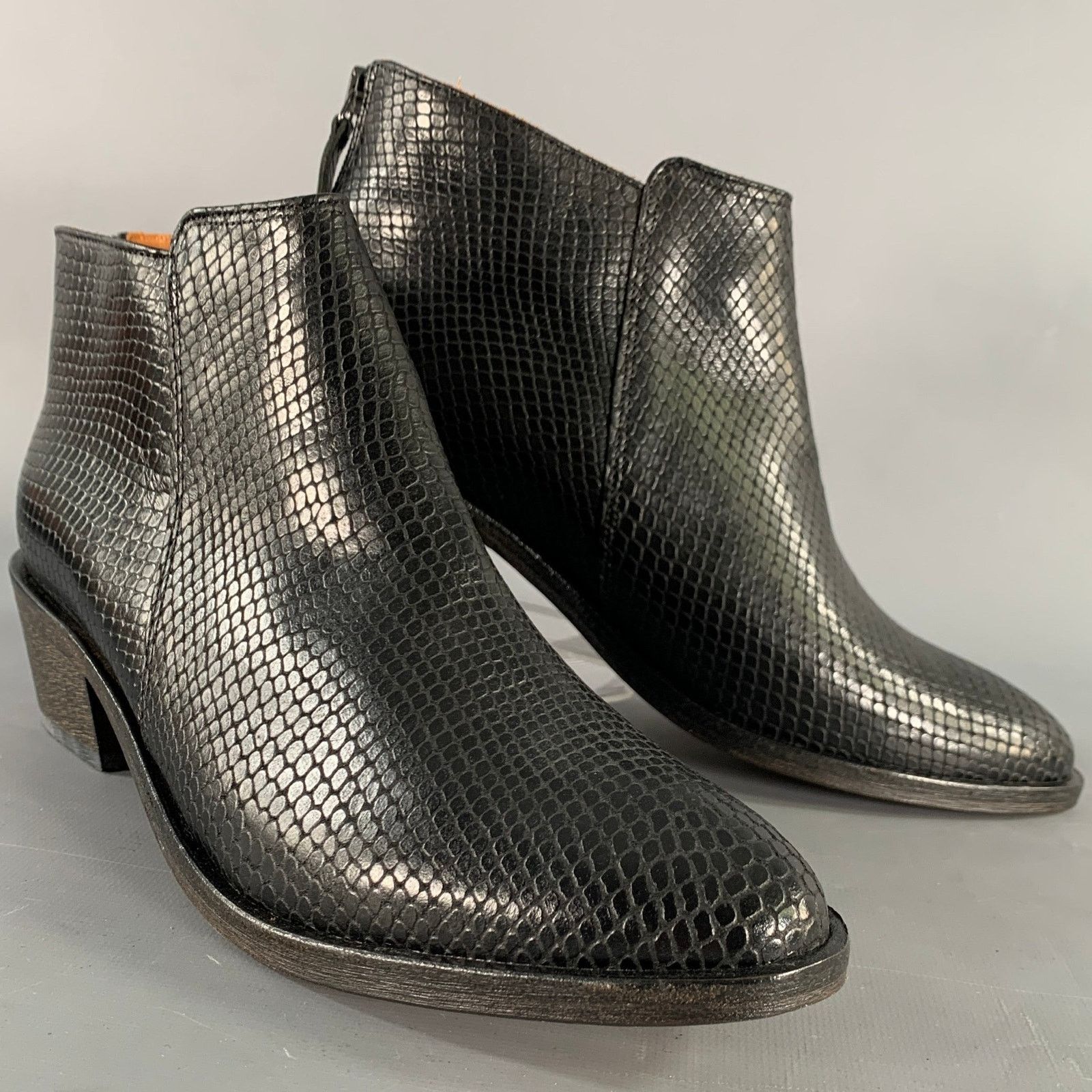 Other ANTHOLOGY PARIS Black Leather Snake Back Zip Ankle Boots Size US 9 / IT 39 - 1 Thumbnail