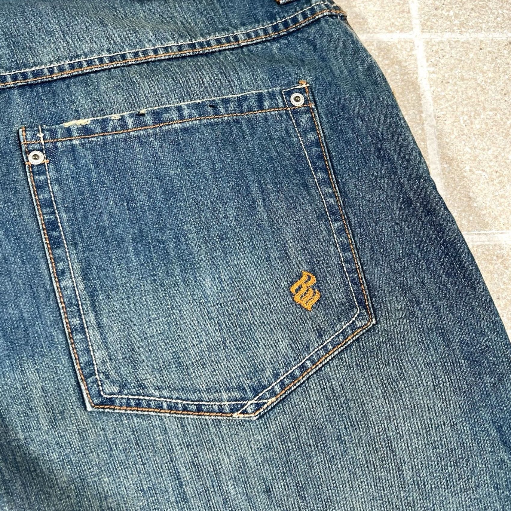 Rocawear VINTAGE Rocawear Shorts Mens 38 Blue Denim Jean Baggy Loose HipHop Rap Skate Y2K Mens Size US 38 / EU 54 - 3 Thumbnail