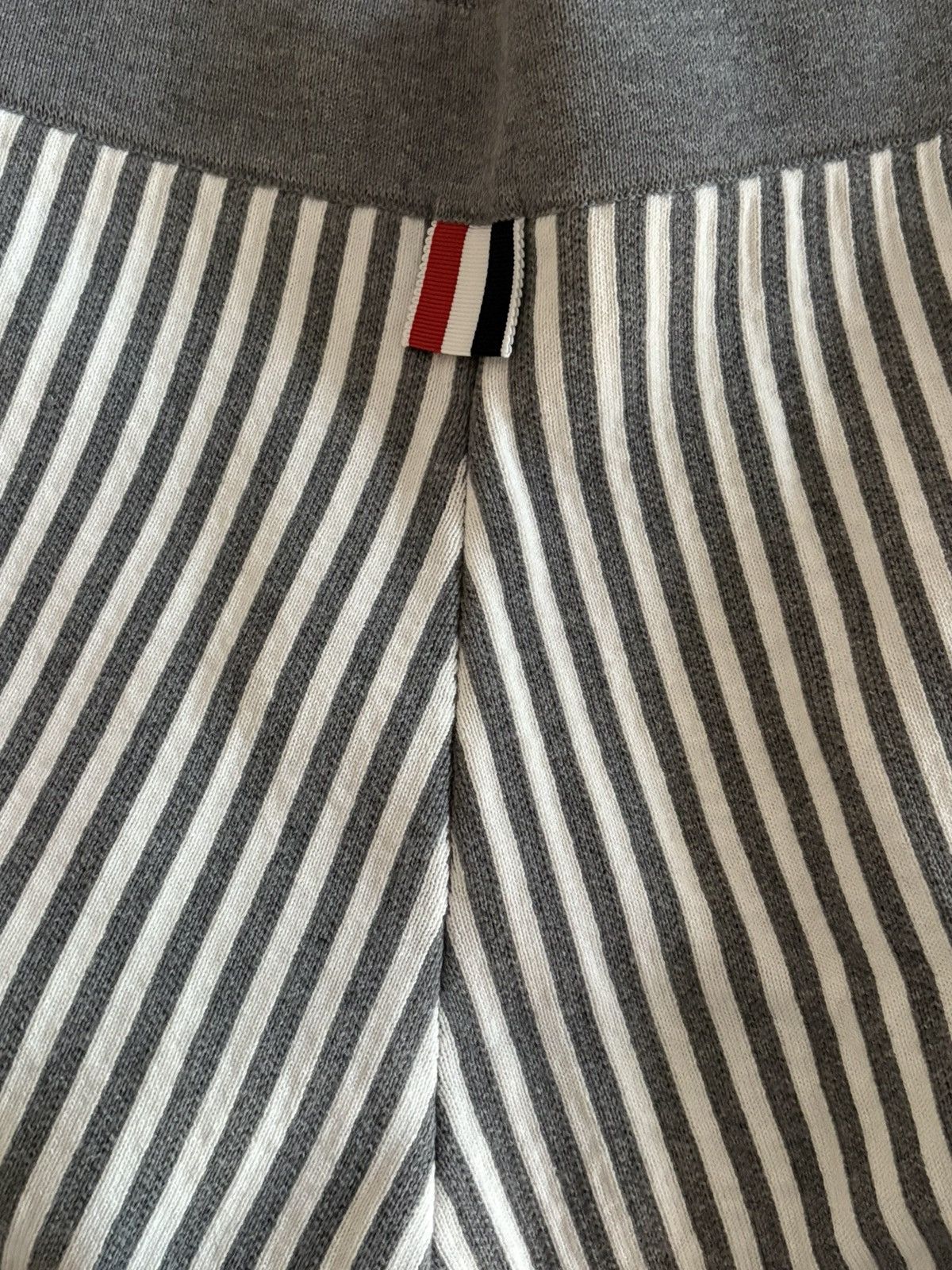 Thom Browne Gray Stripe 4-Bar Seersucker Jacquard Cotton Shorts Size US 28 / EU 44 - 6 Thumbnail
